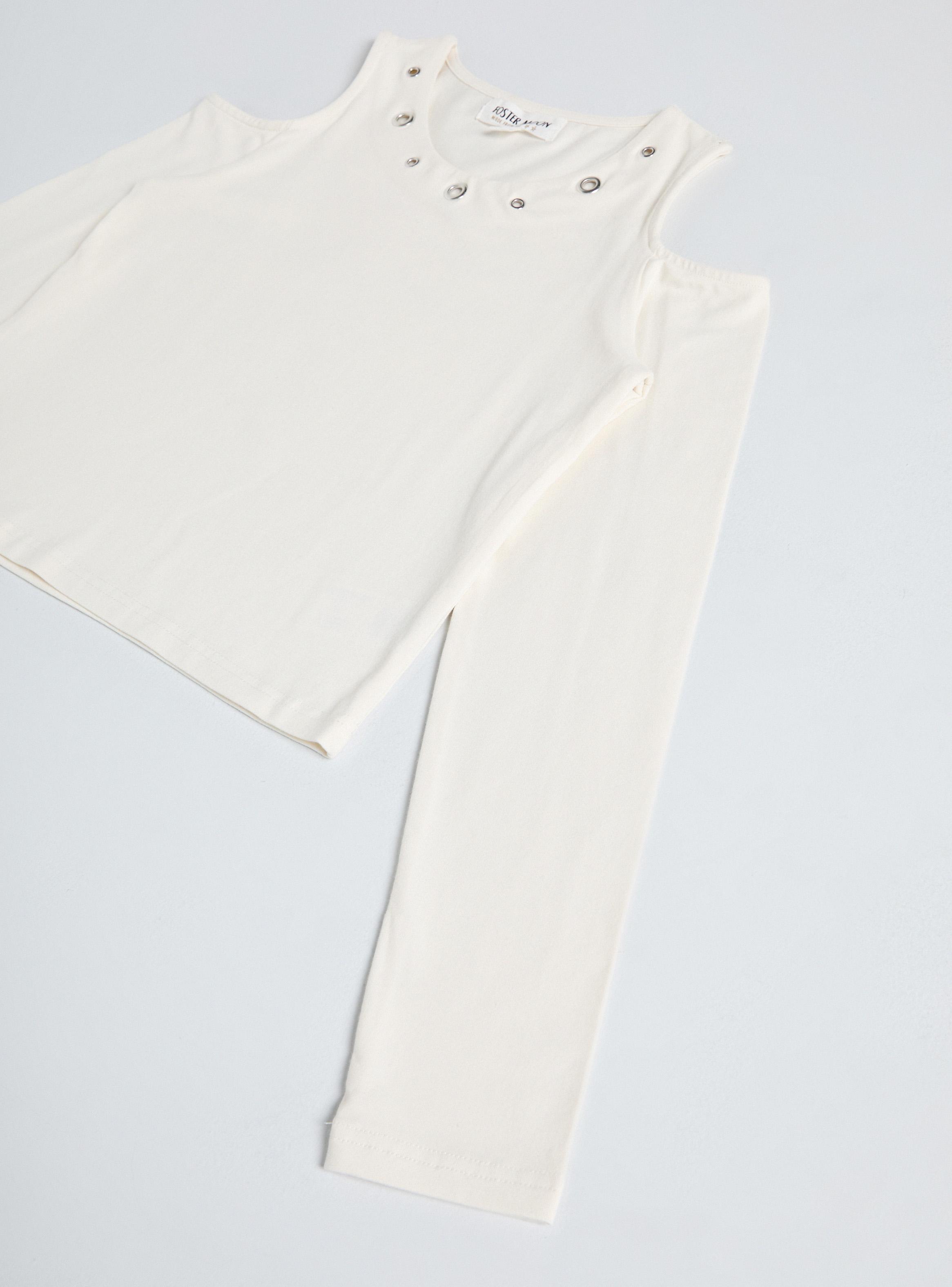 Polera Cutout Hombros con Ojetillos en Cuello-3