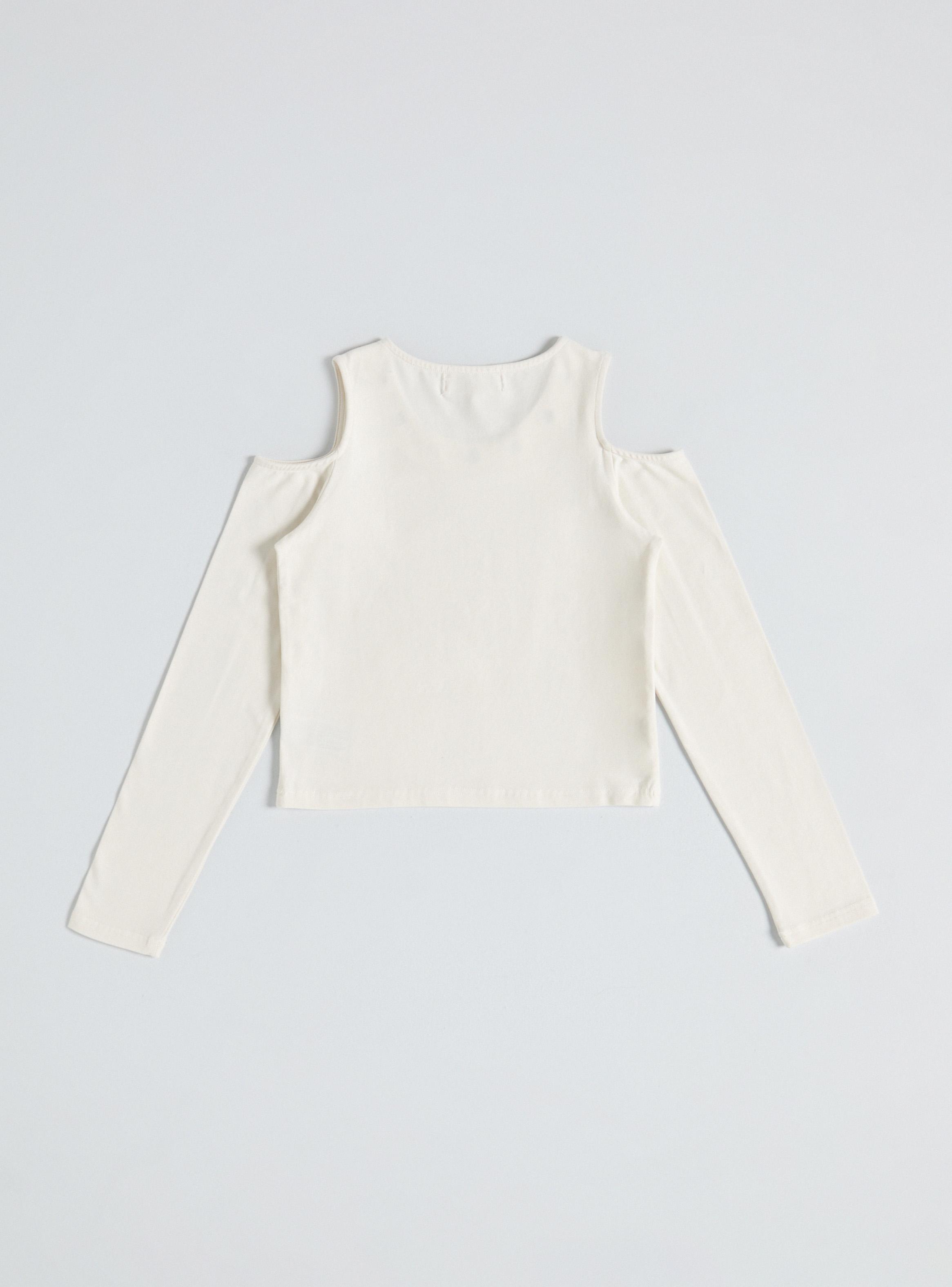 Polera Cutout Hombros con Ojetillos en Cuello-2