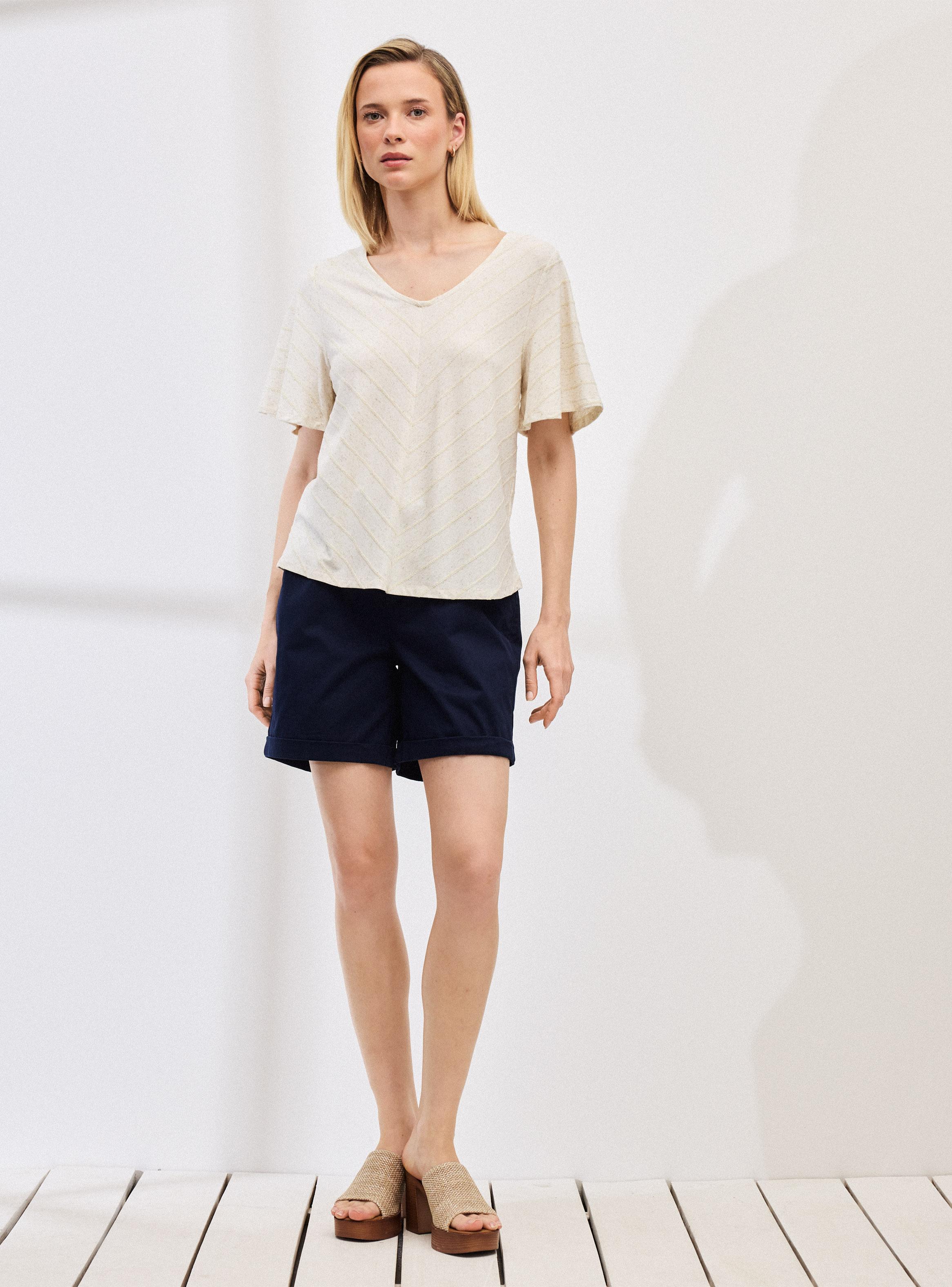 Polera Listada con Hilo Metalizado y Manga Fluida-4