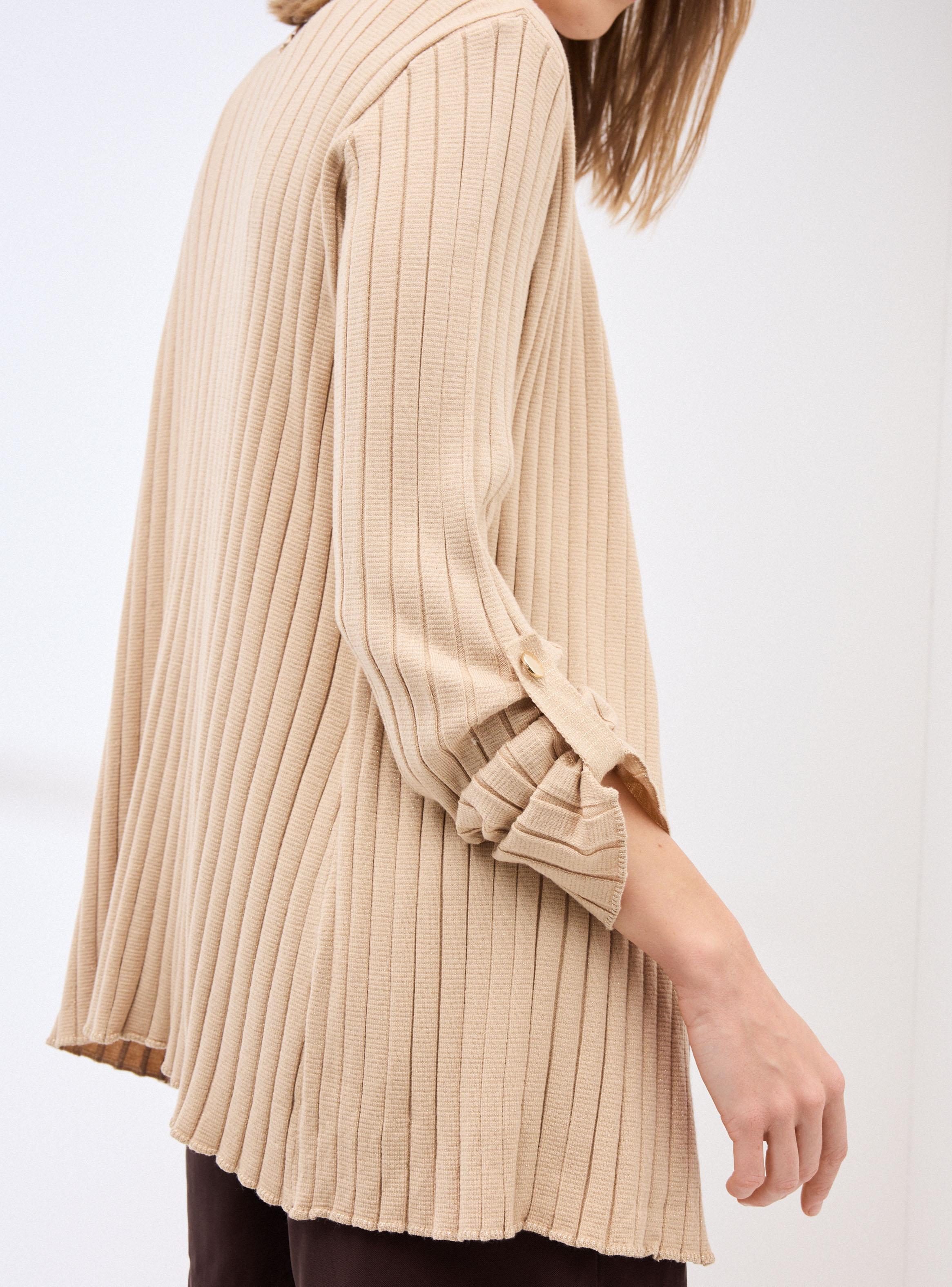 Blusa Tipo Kimono Acanalado con Hilo Metalizado-3