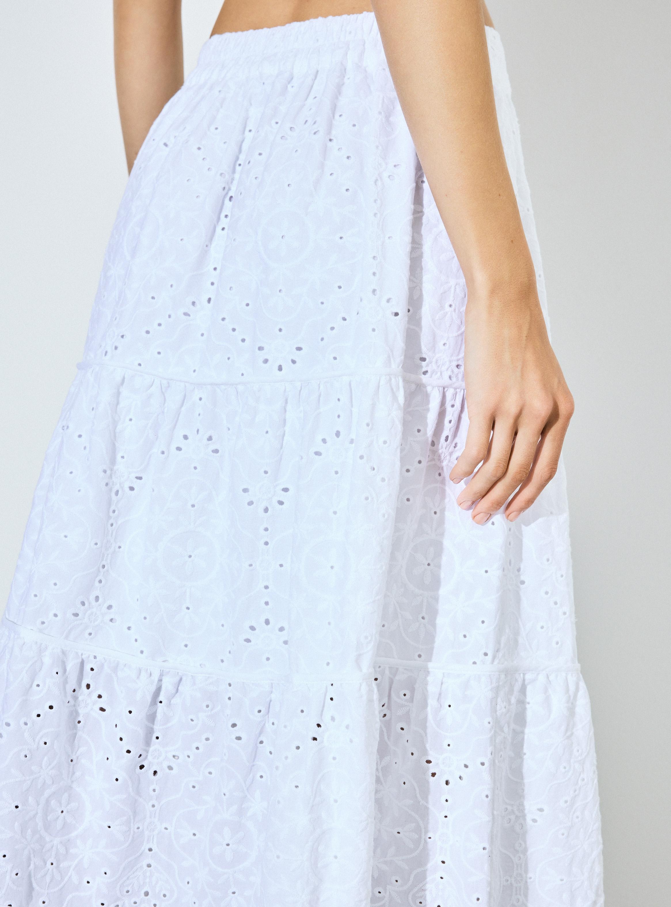 Falda Broderie Larga con Cortes-2