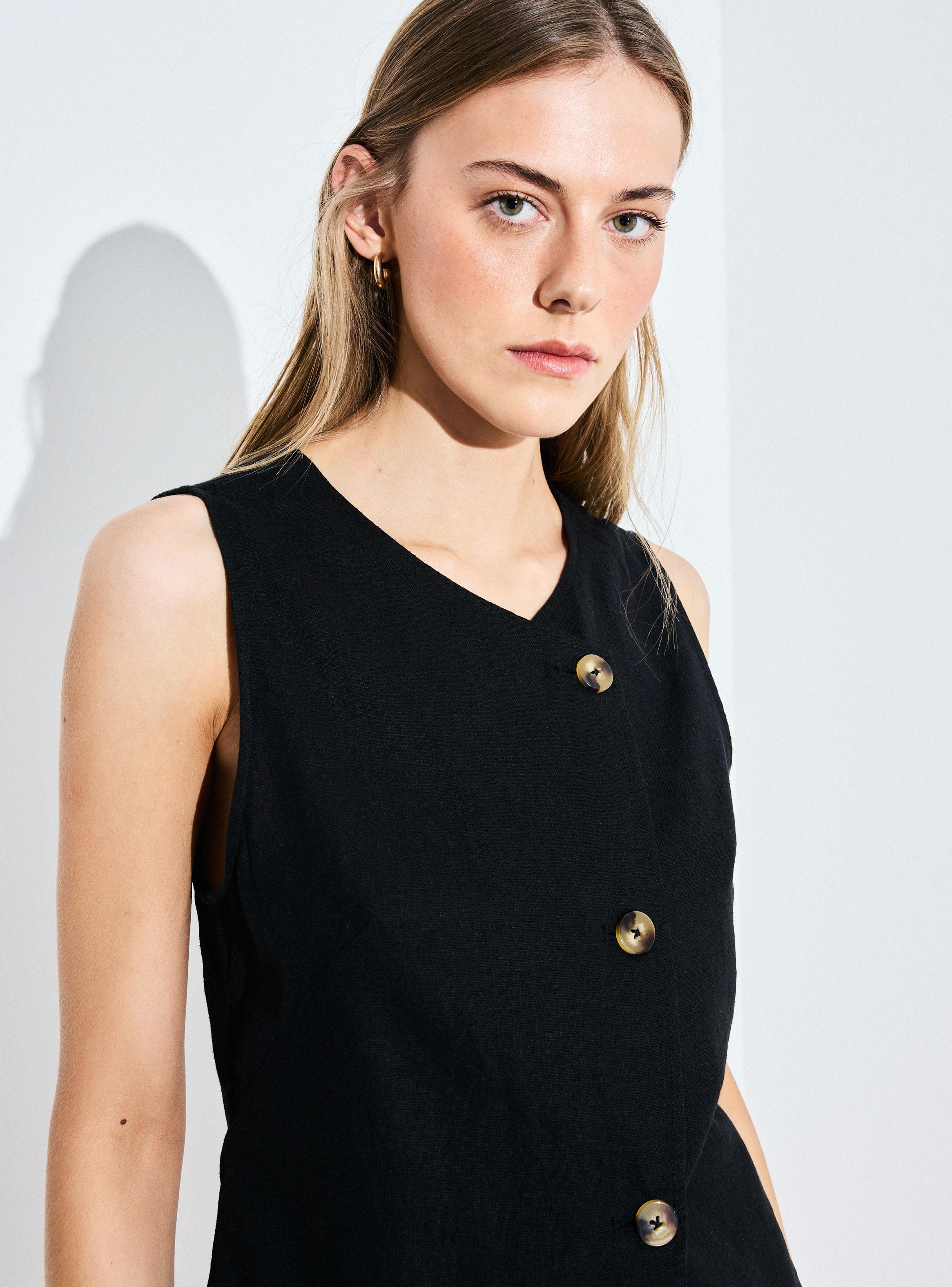 Blusa Tipo Vest Abotonada-3