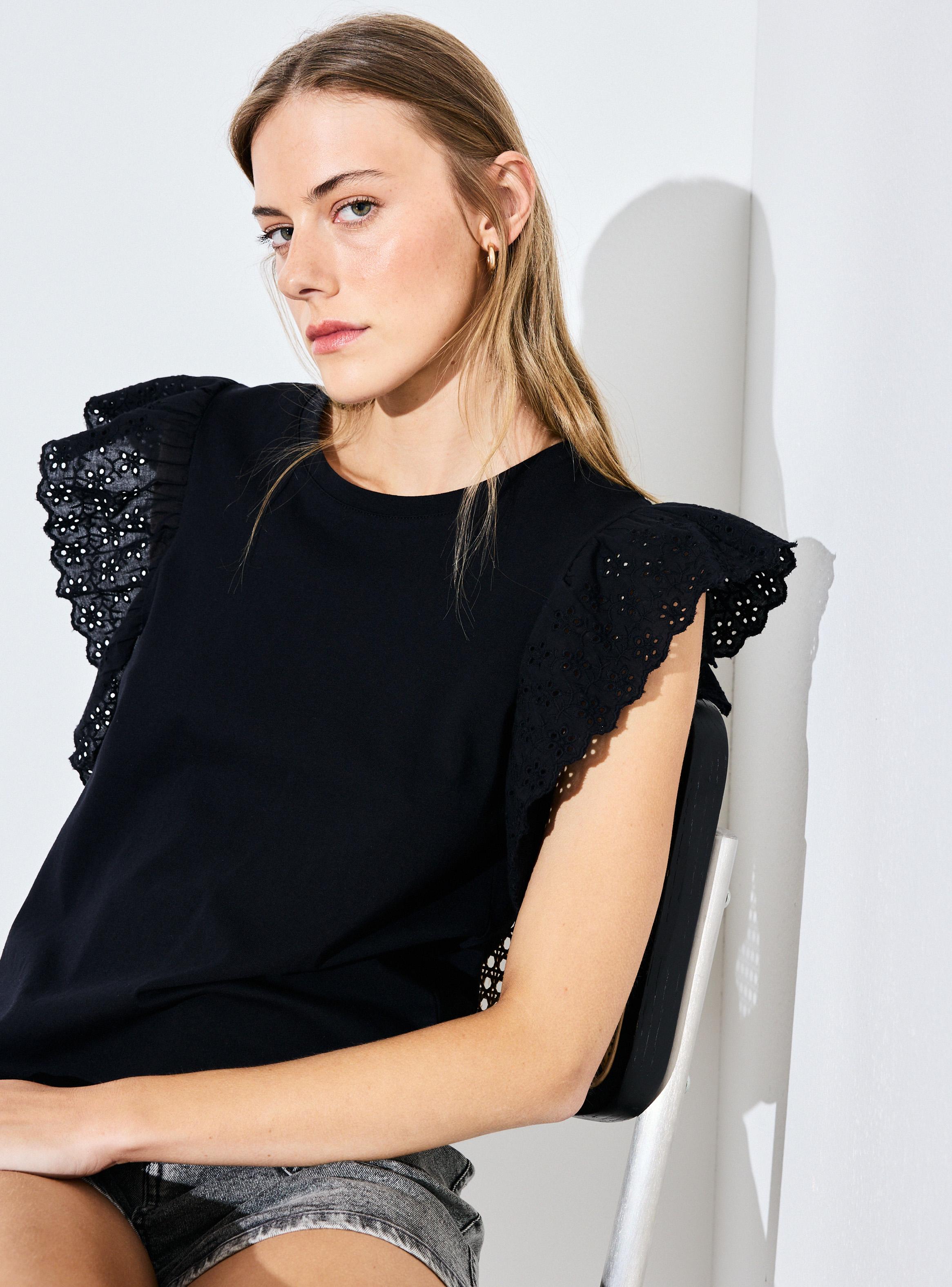 Polera Broderie con Mangas Volantes-2