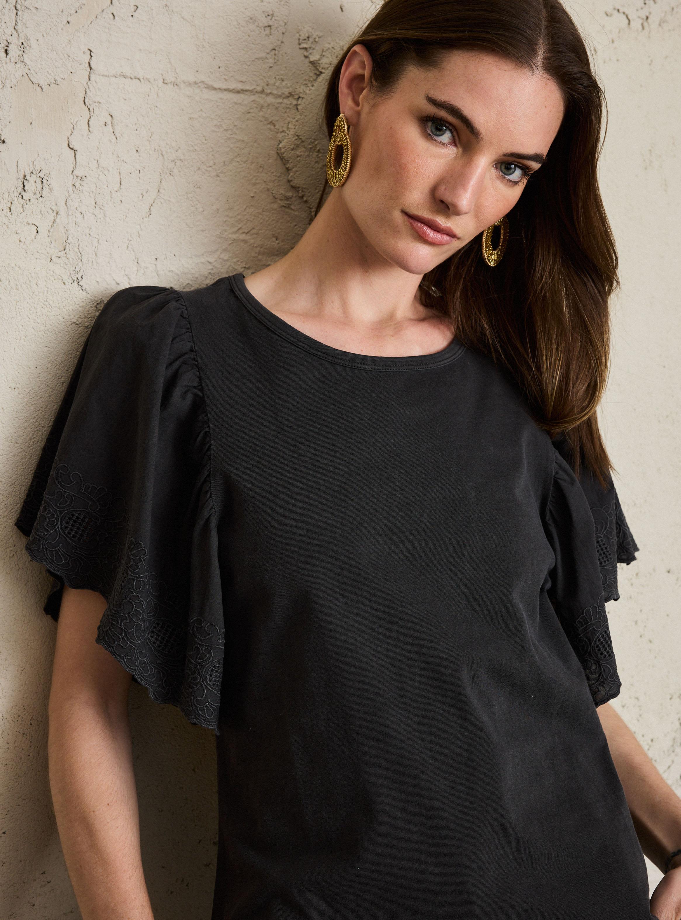 Polera con Proceso de Teñido y Mangas Bordadas-2