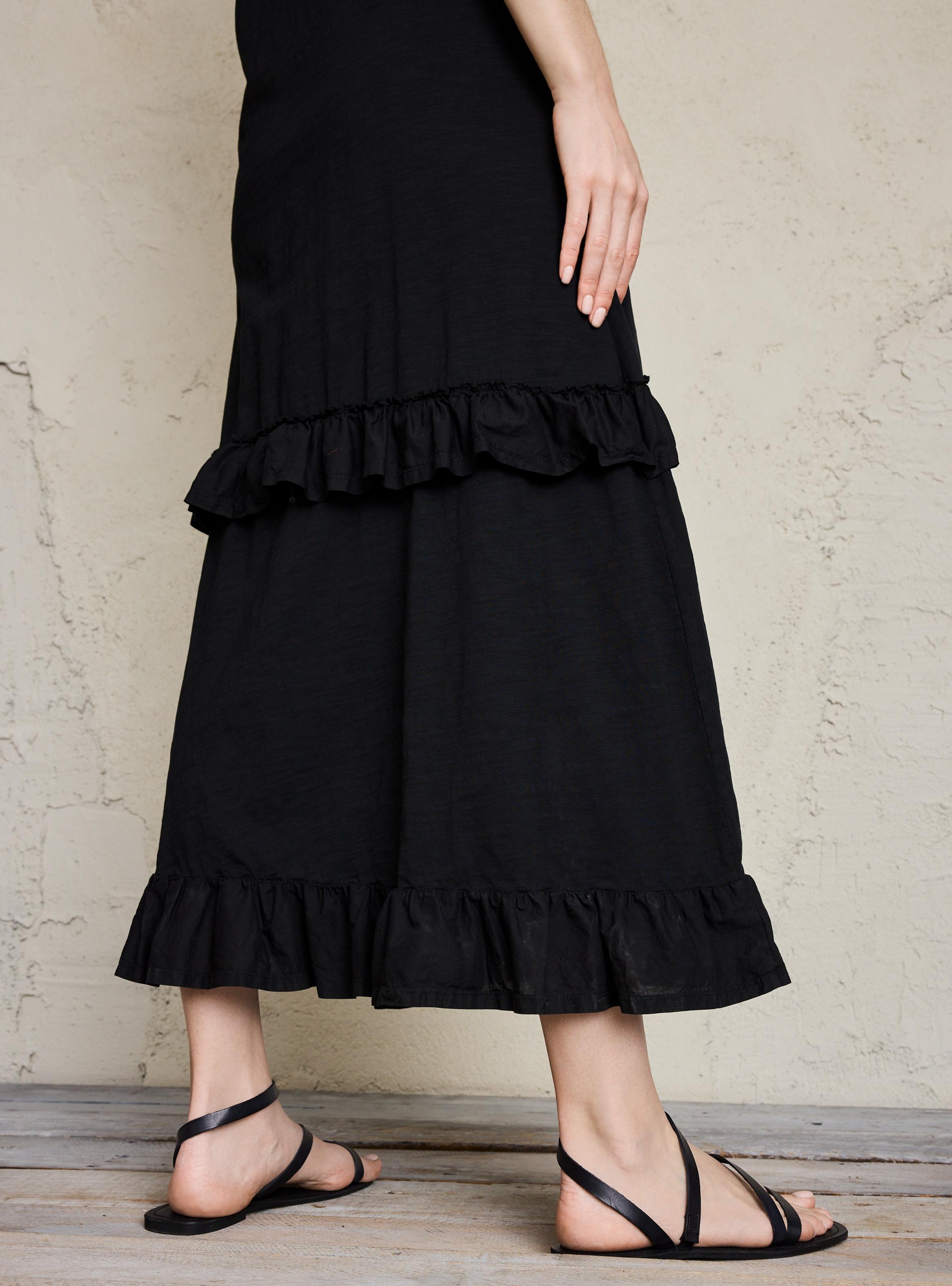 Vestido con Capas y Vuelos-3