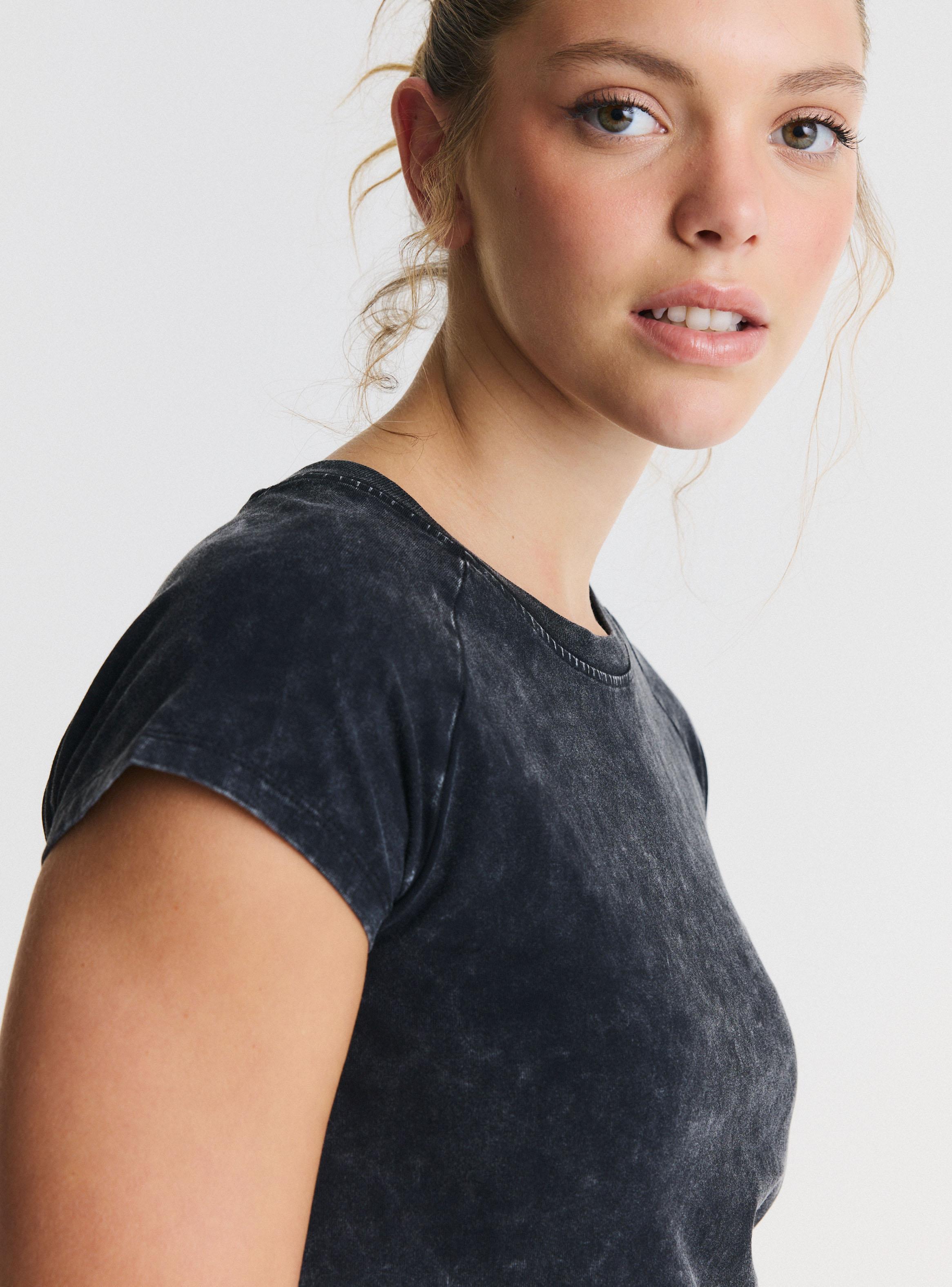 Polera Boxy sin Mangas-2