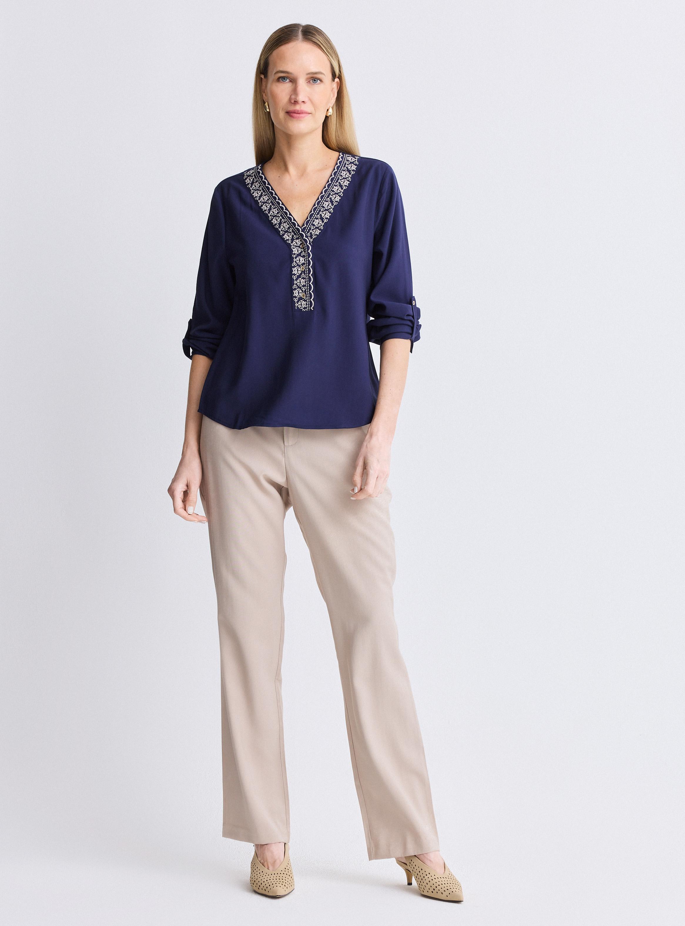 Blusa Manga Roll Up Escote Bordado-4