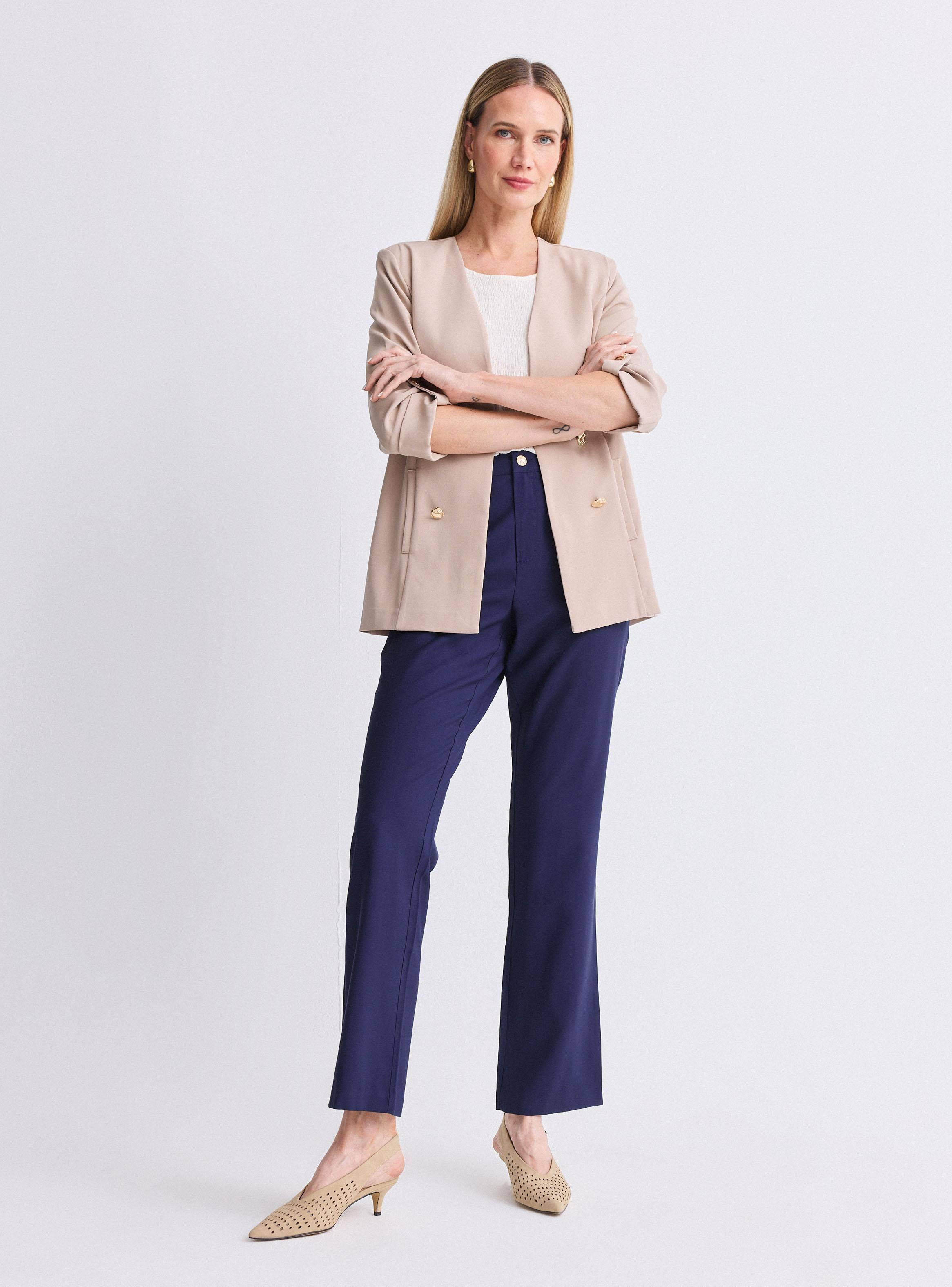 Blazer Entallado sin Cuello y Botones Metálicos-4