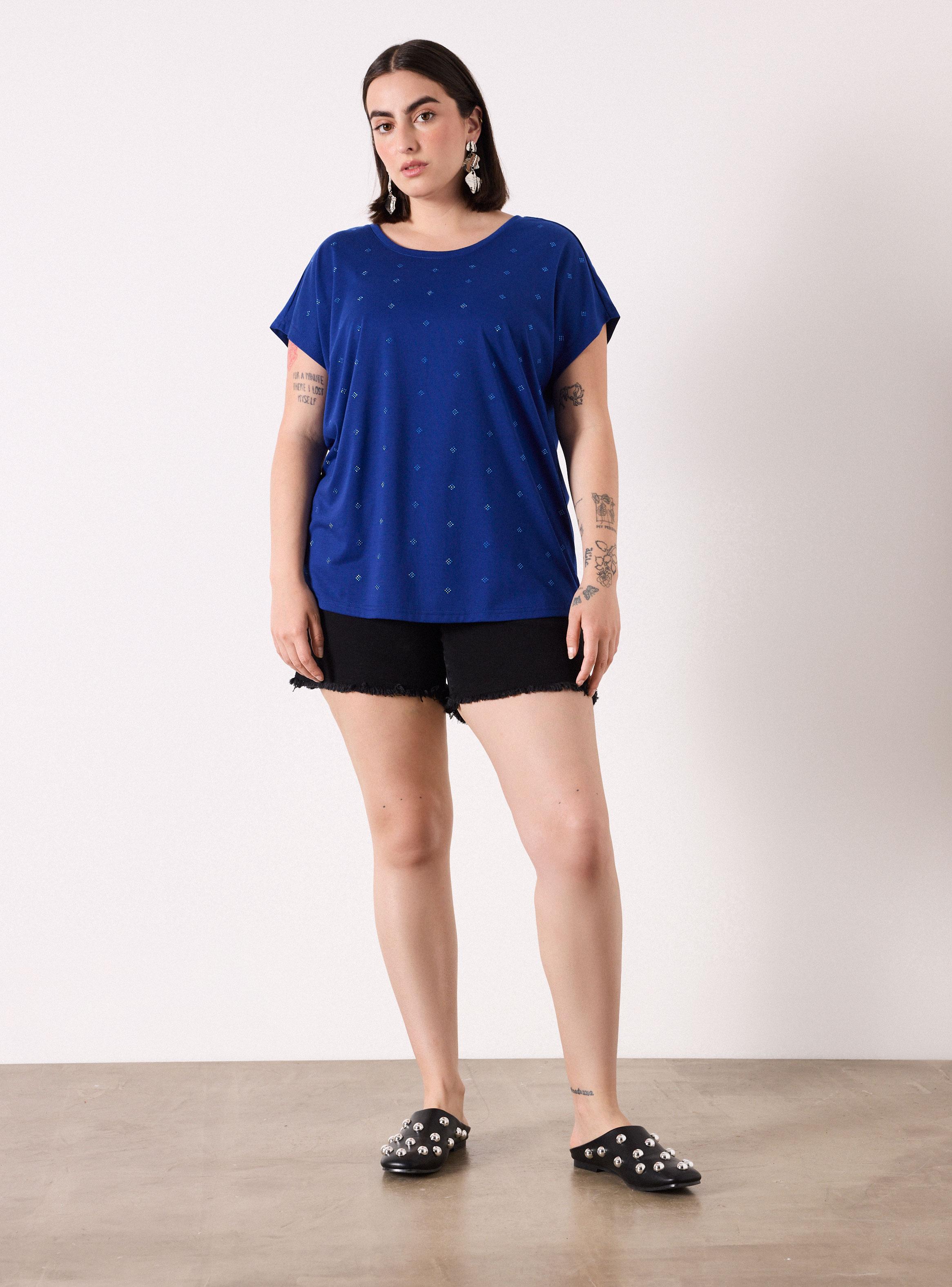 Polera Brillos Delanteros y Escote V en Espalda-4