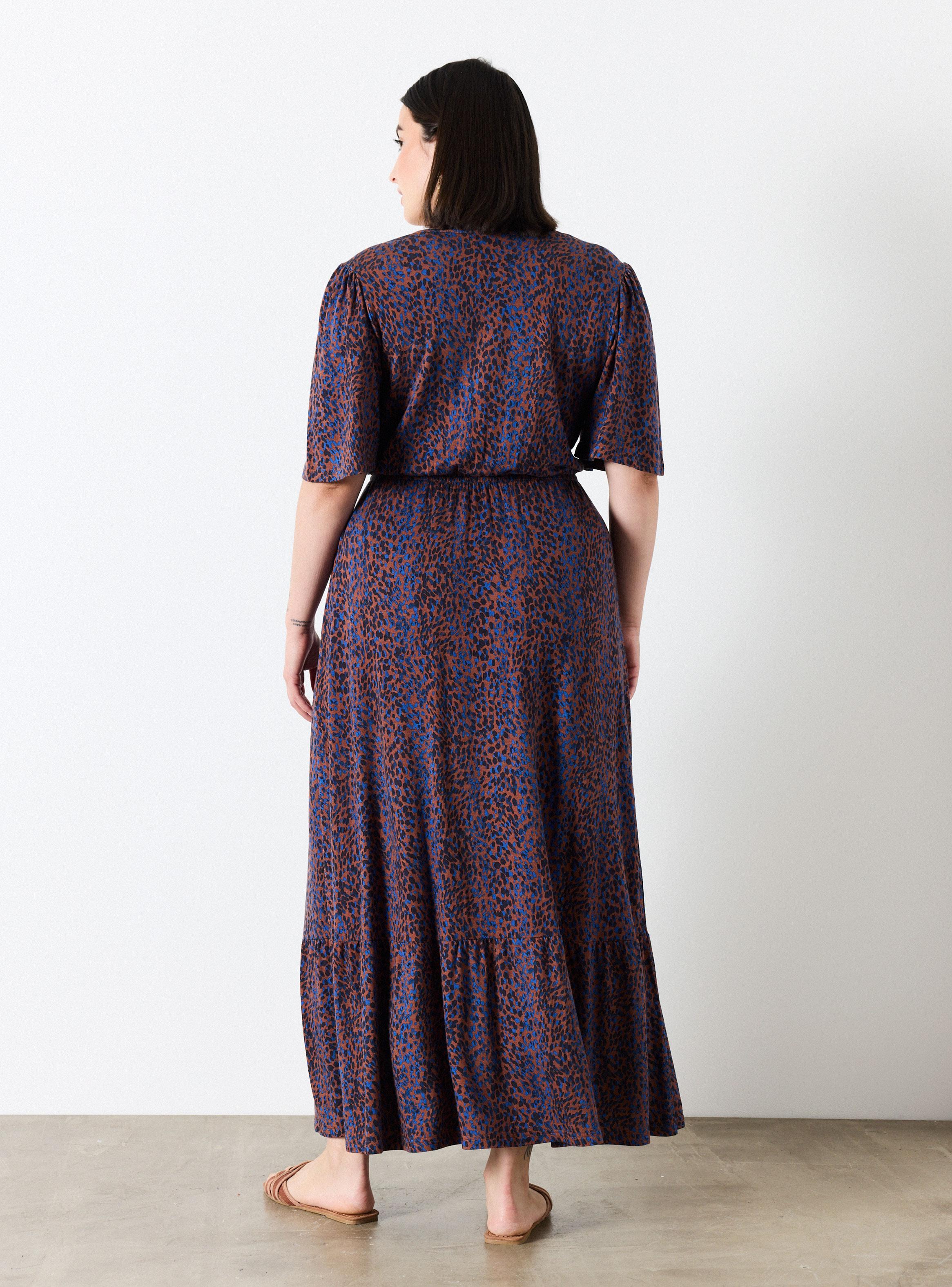 Vestido Midi Escote V Curvy-5