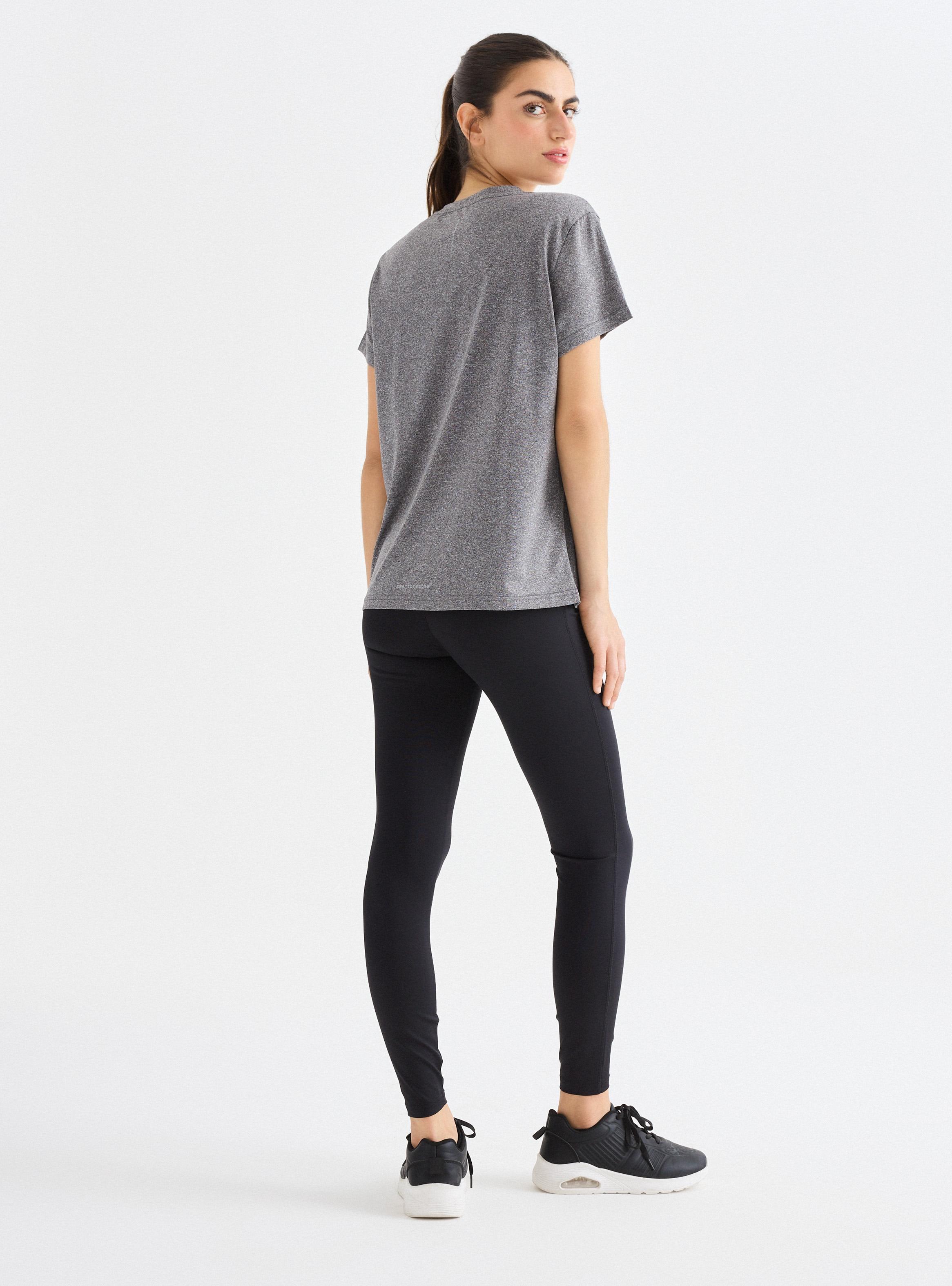 Polera Deportiva Cuello en V Melange-5