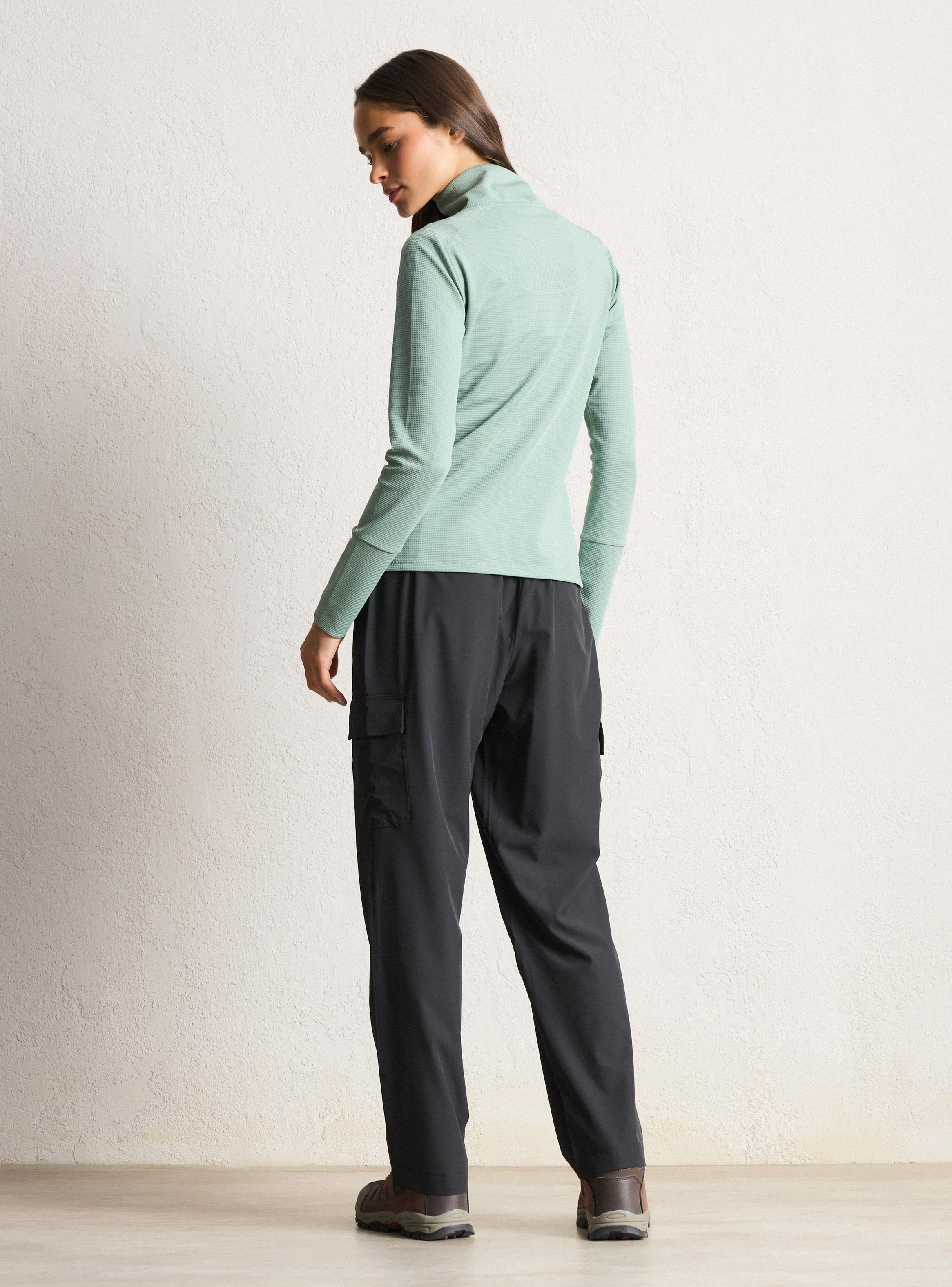 Pantalón bolsillos cargo bota recta-5