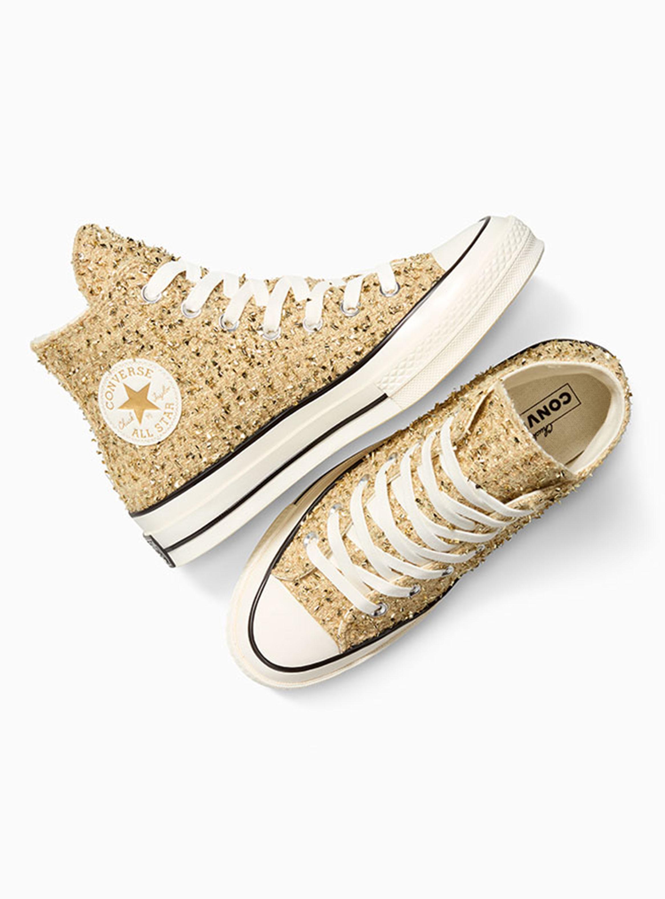 Zapatilla Urbana Metalizada Dorada Chuck 70 Mujer-4