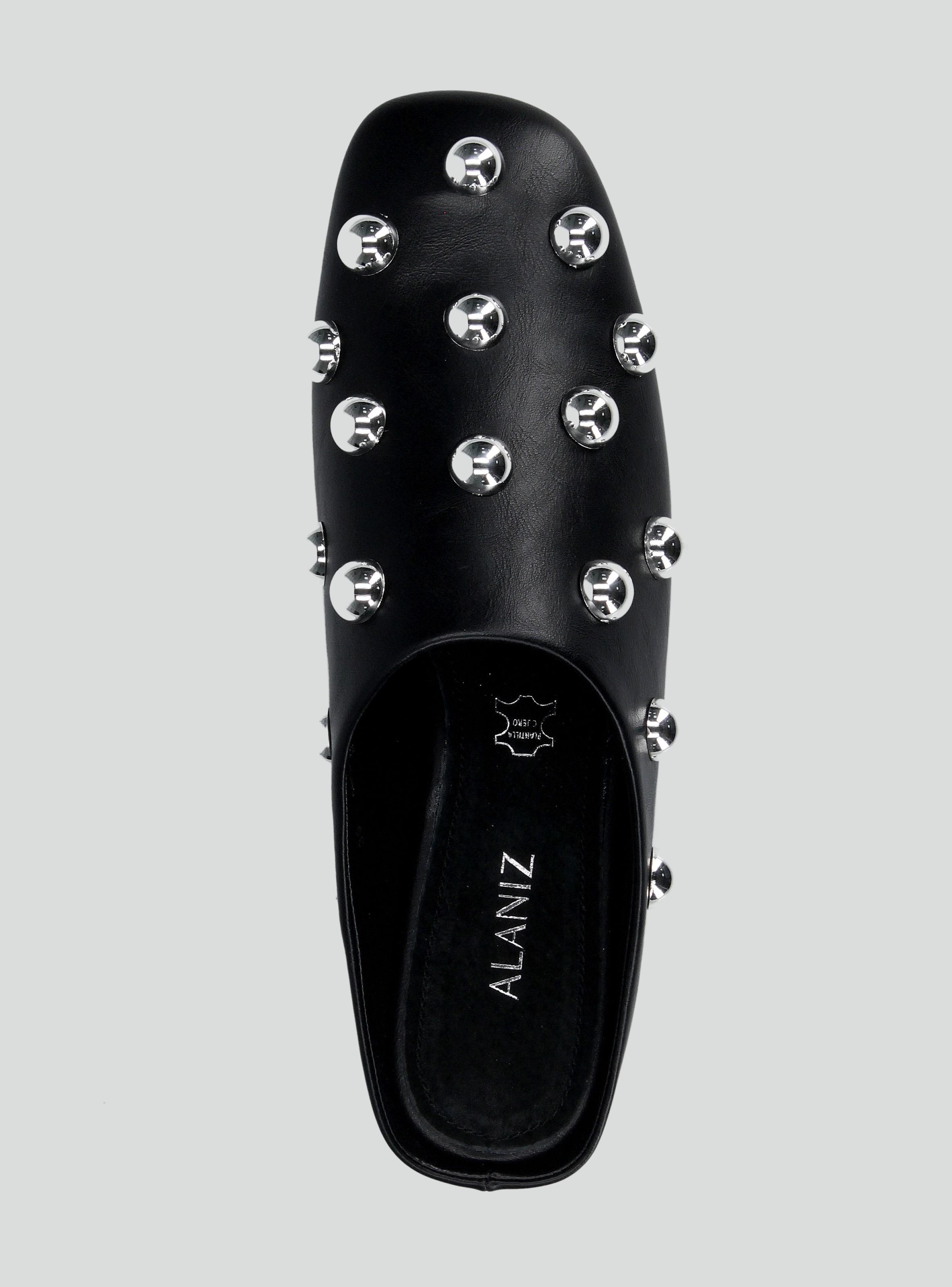 Ballerina Destalonada con Tachas Mujer-2