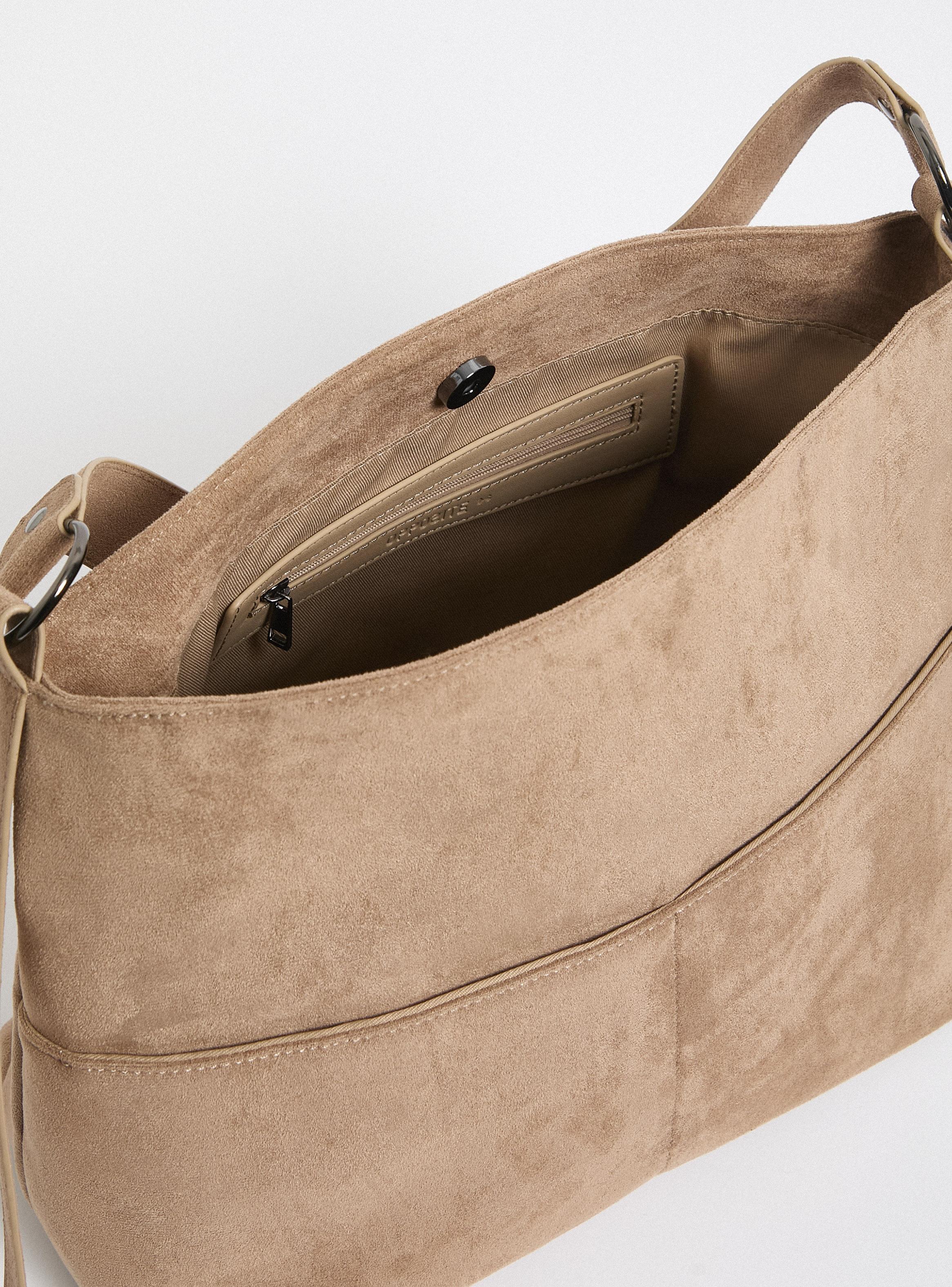 Cartera de Hombro Tipo Tote Efecto Suede-5