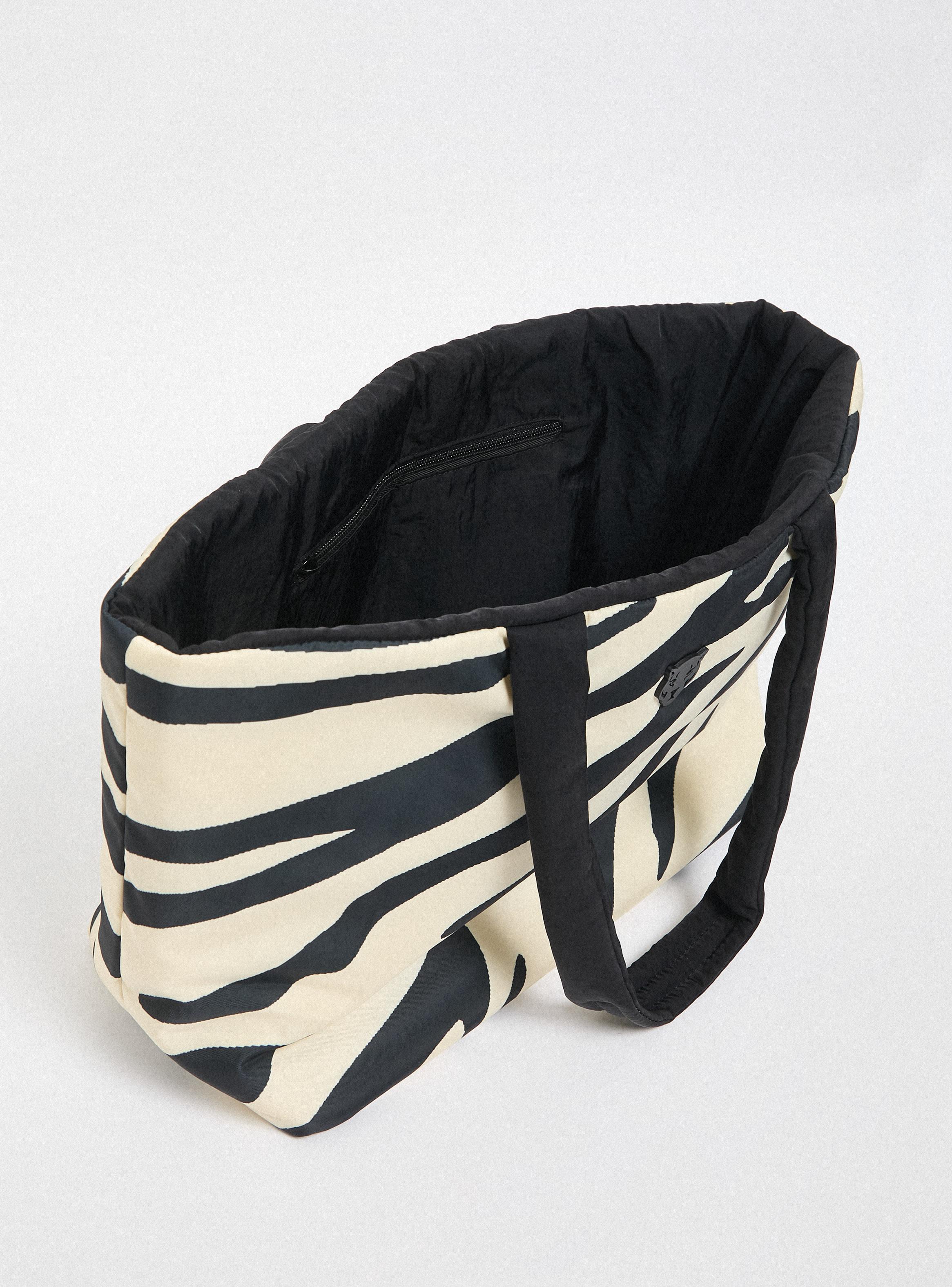 Cartera Tote Estampado Reversible-3