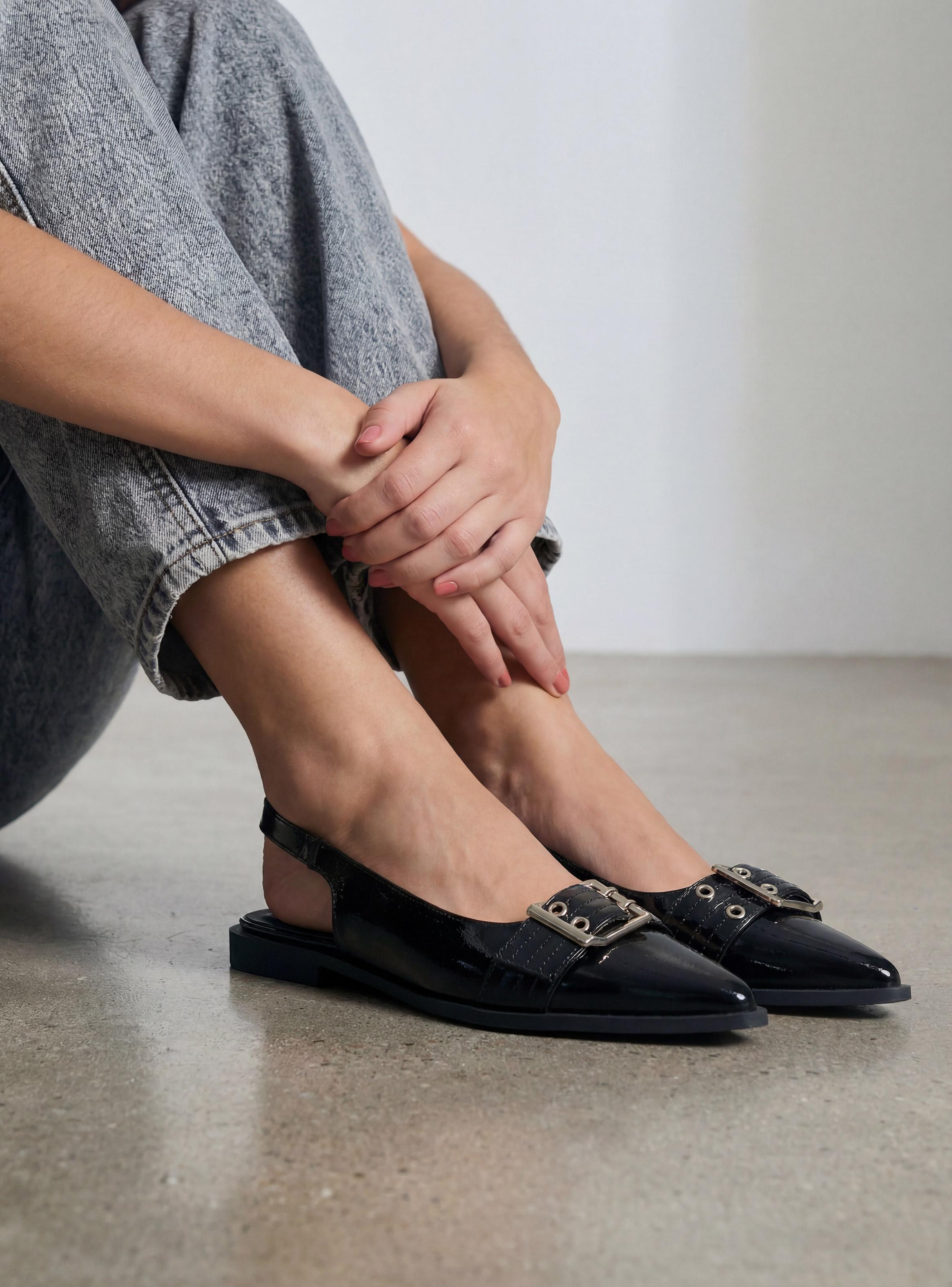 Ballerina Destalonada Hebilla Mujer-0