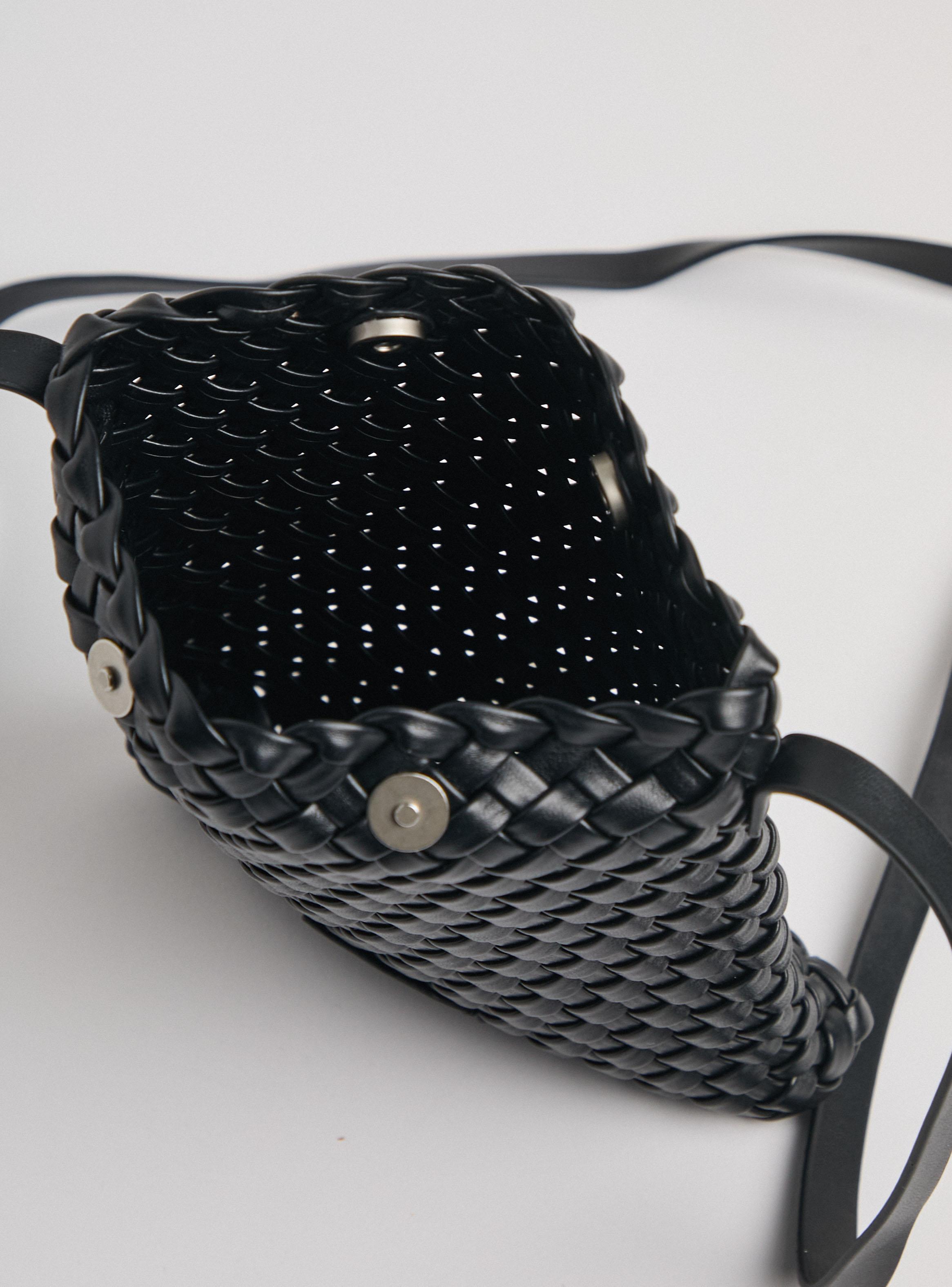 Cartera de Hombro Cruzada Mediana con Diseño Entramado-3