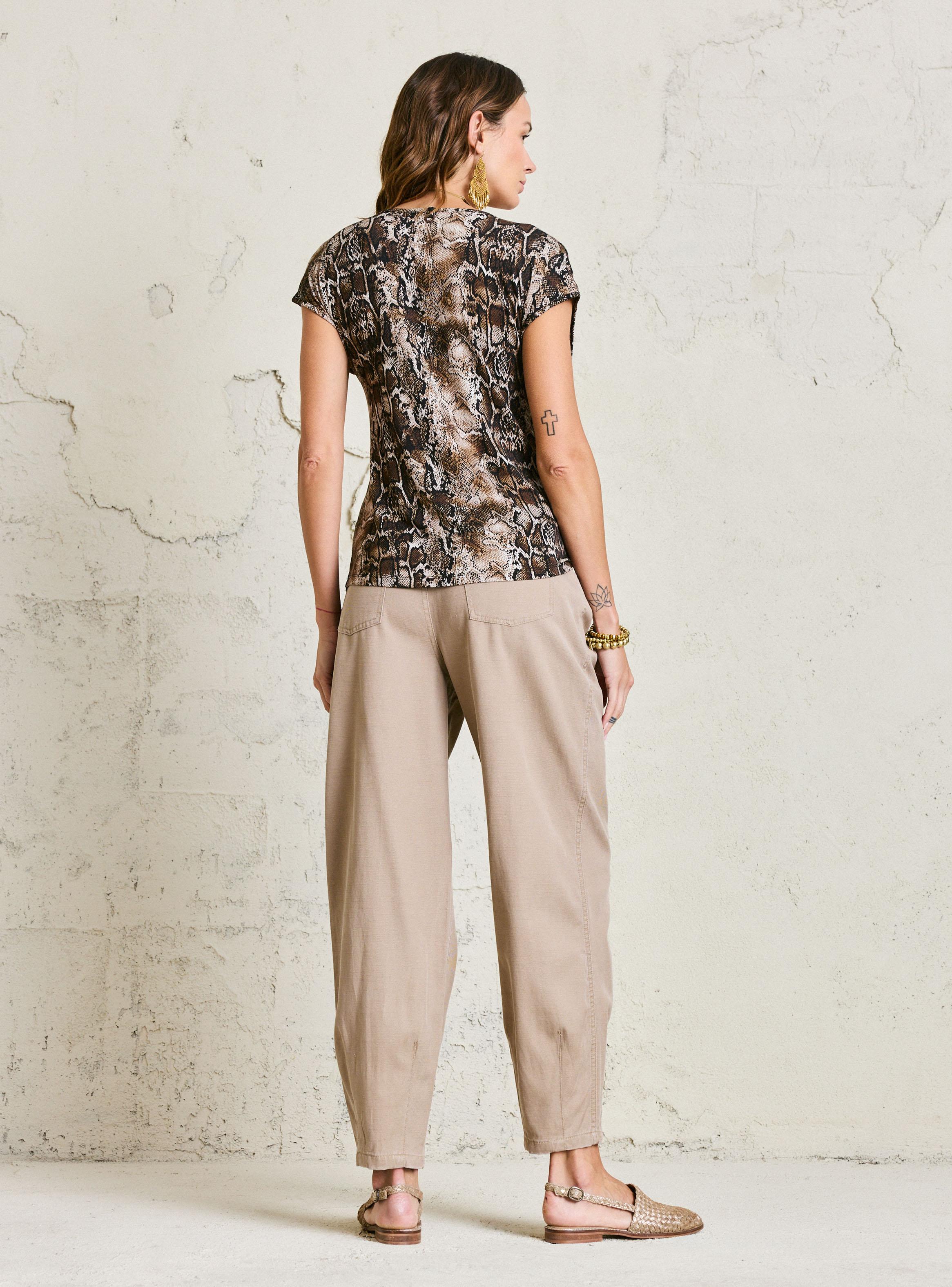 Polera Espalda Más Largo y en Curva-5