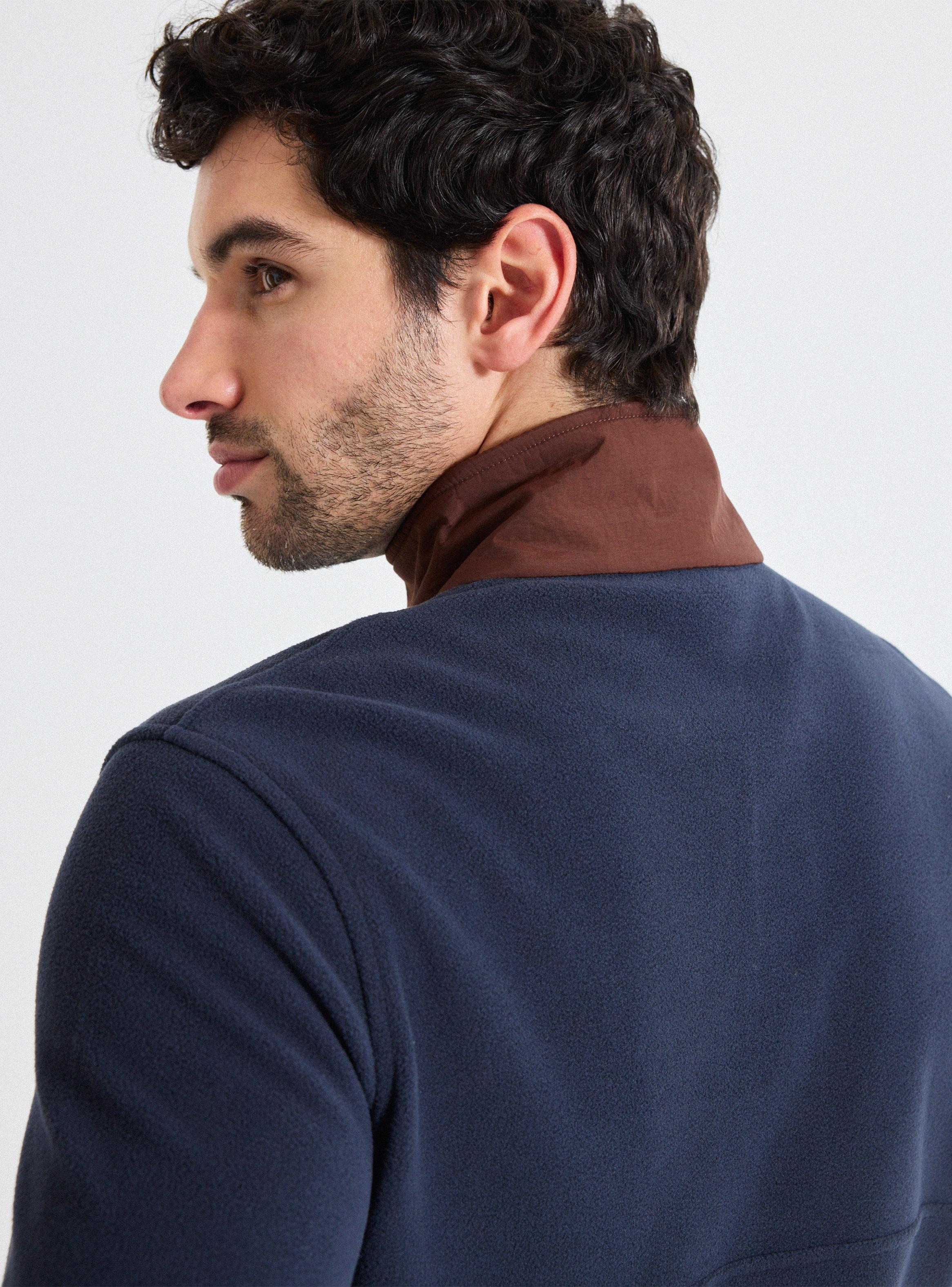 Polar Detalles En Contraste Y Botones De Snap-3