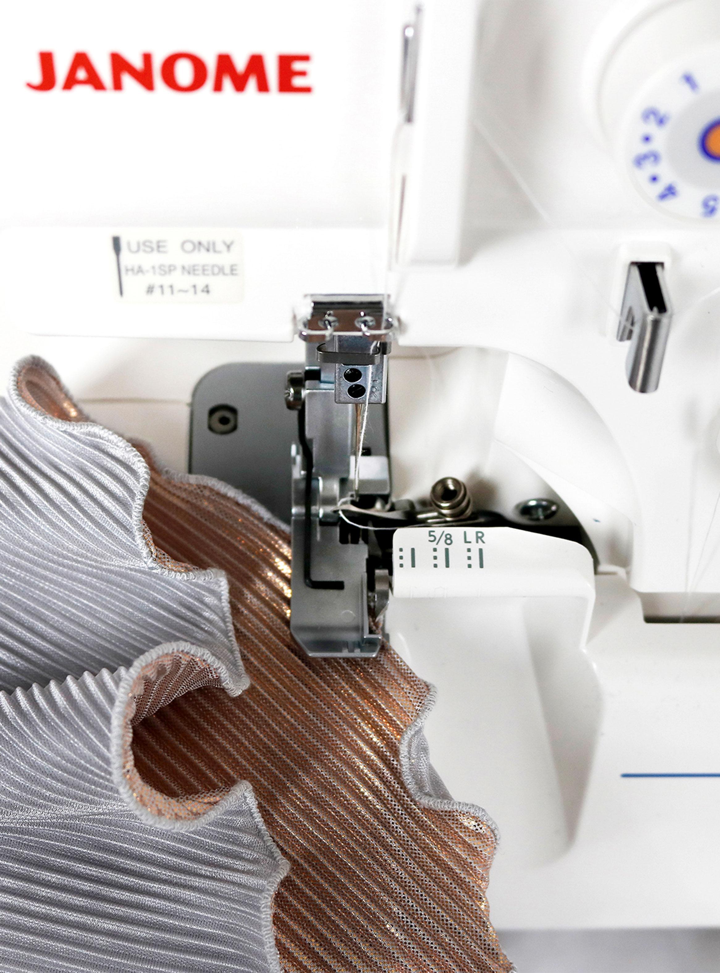 Combo Máquina de Coser 1000A + Máquina Overlock 8002D-8