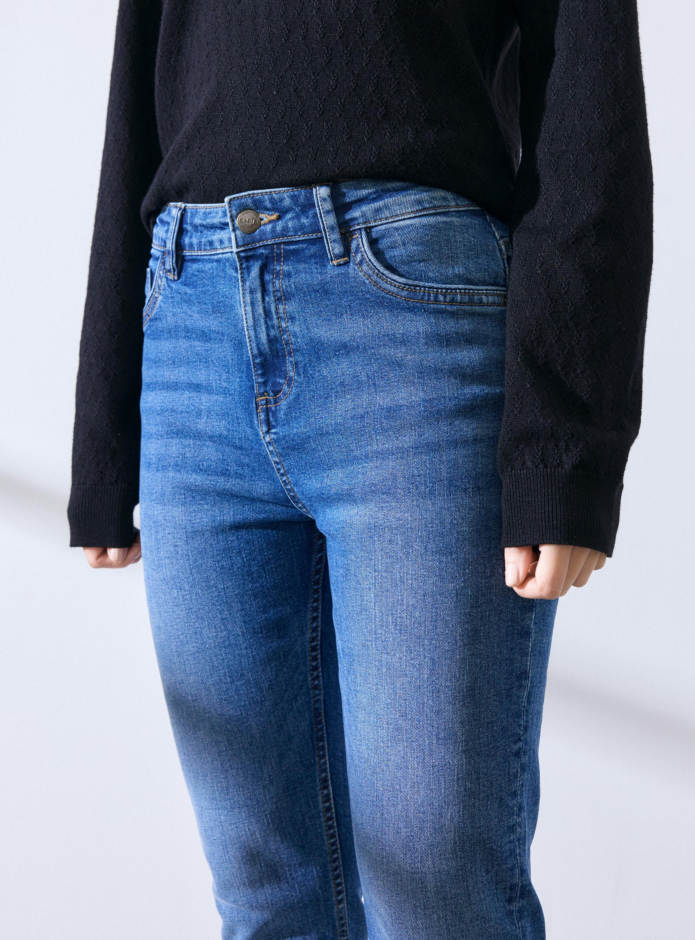 Jeans Bota Ajustada-2