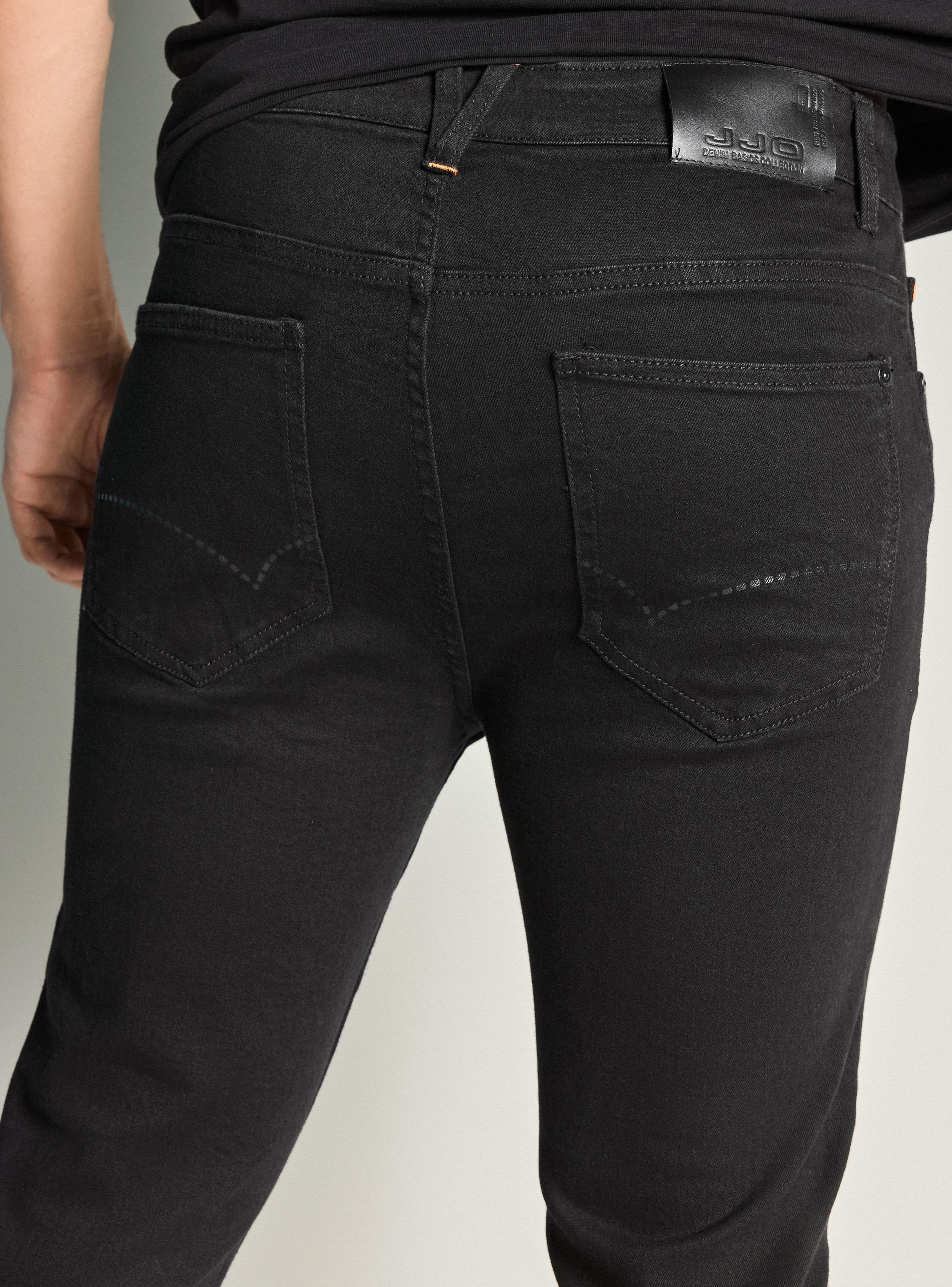 Jeans Básico Dark Super Skinny Fit-3