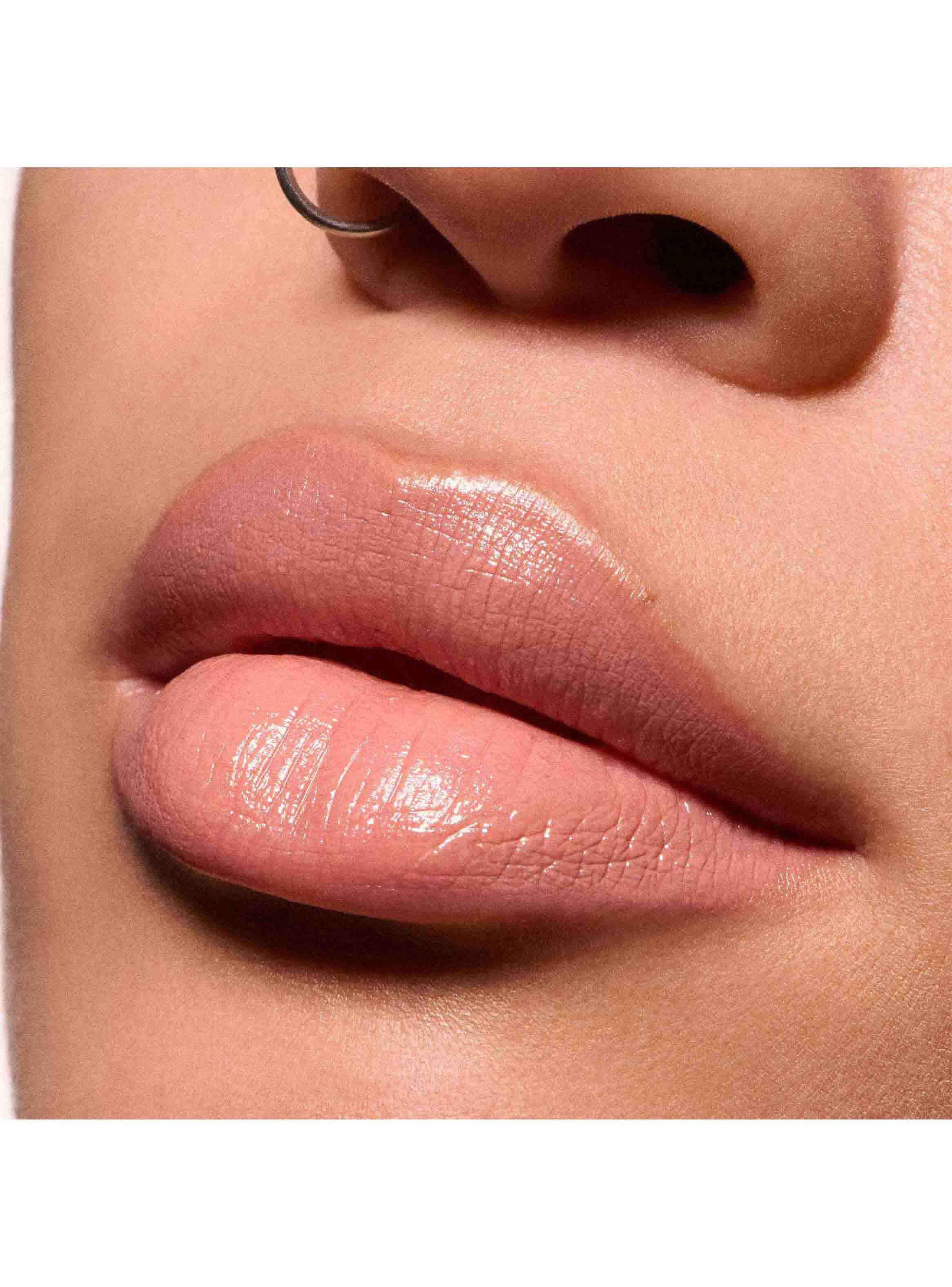 Labial M·A·Cximal Satin Lipstick-2