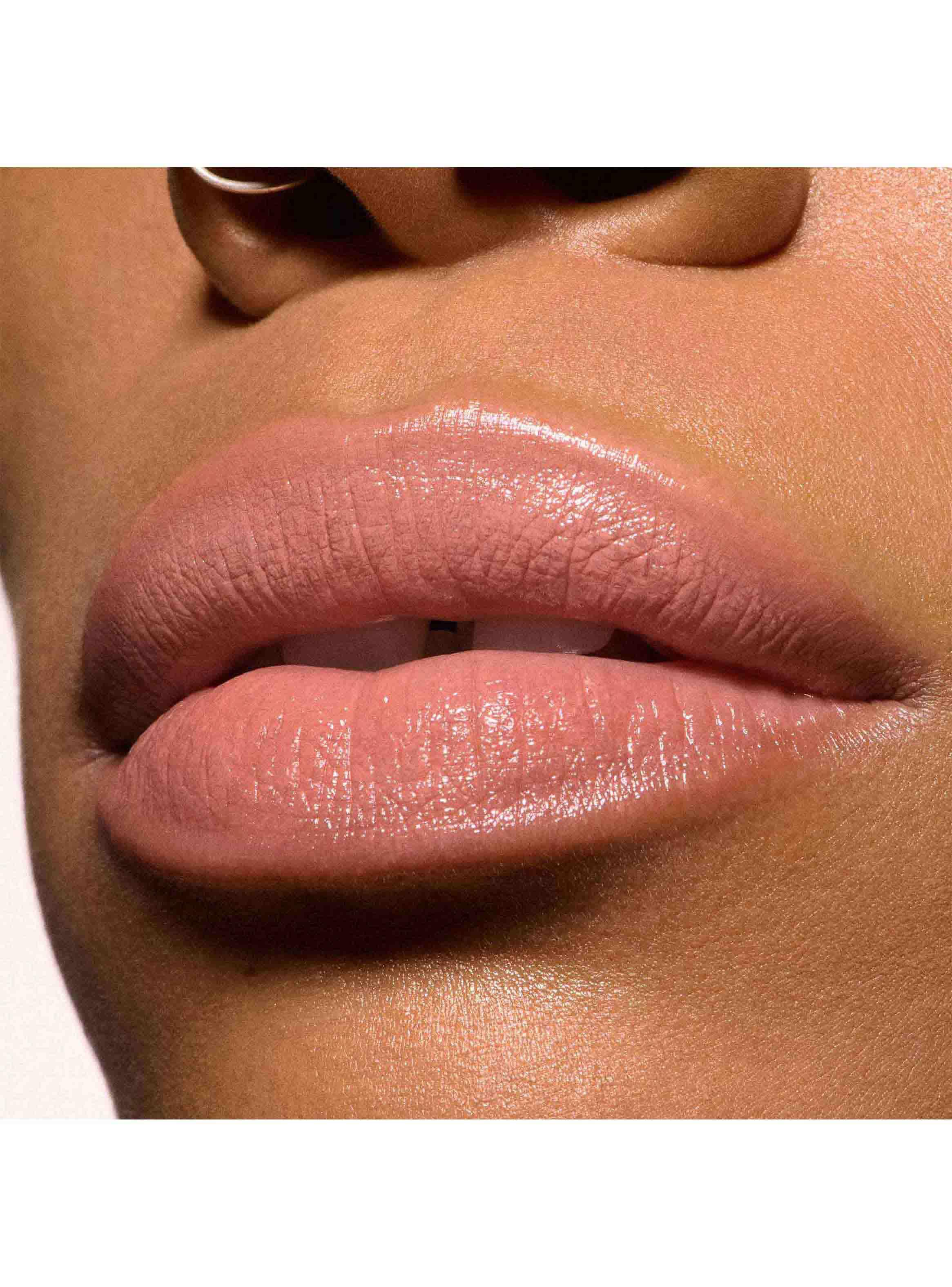 Labial M·A·Cximal Satin Lipstick-4