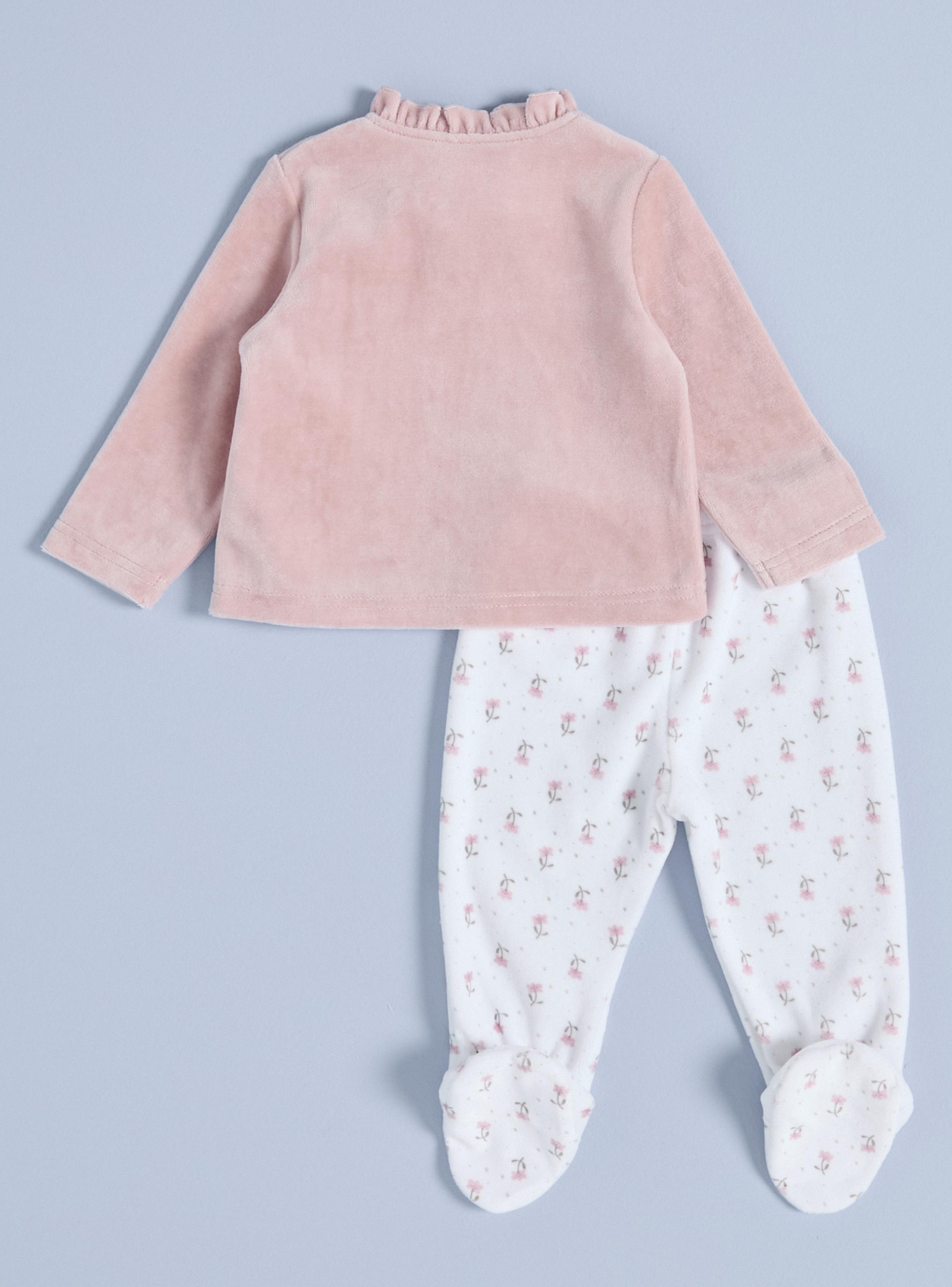 Conjunto con Vuelos y Aplicación de Flor-2