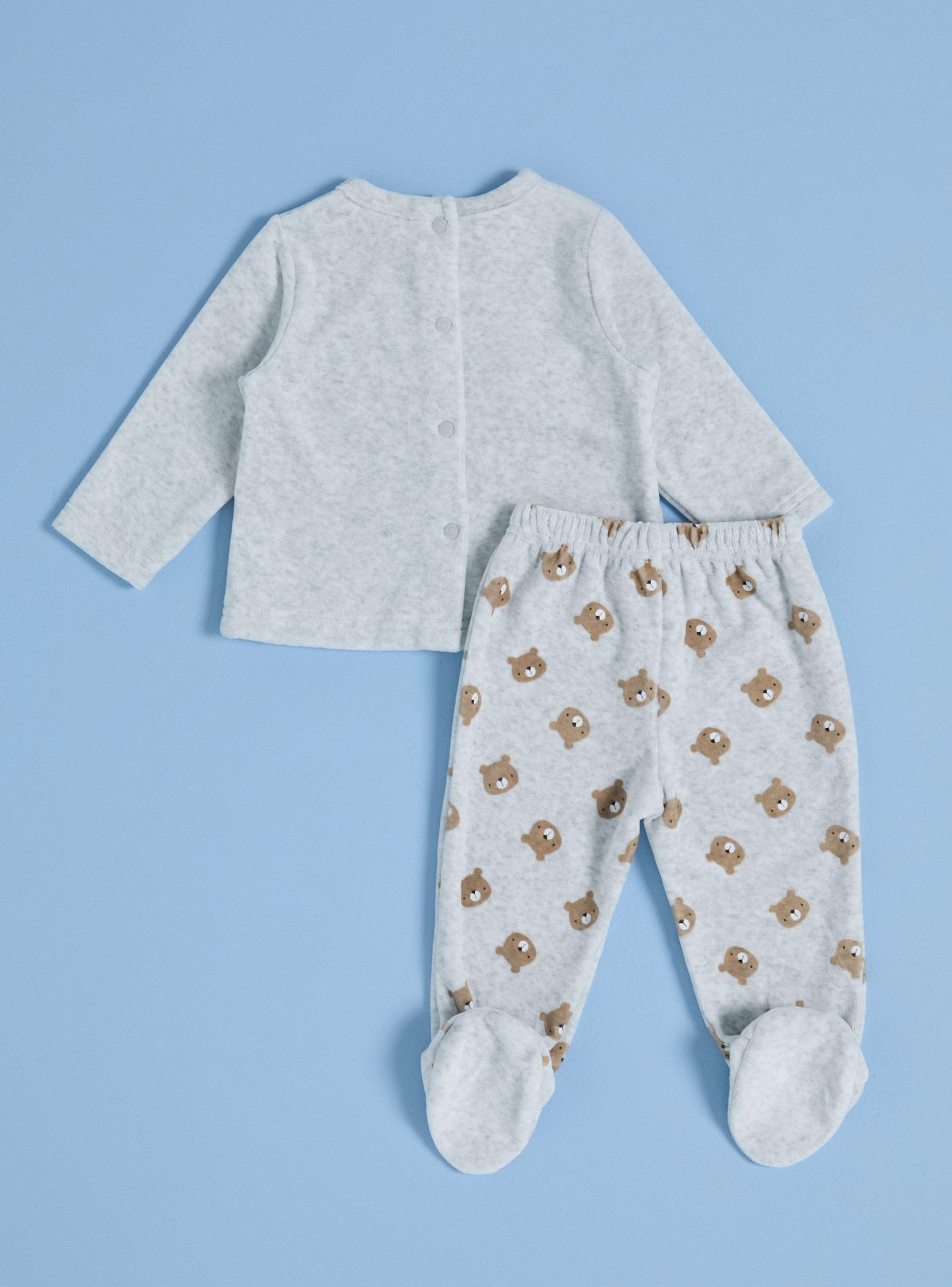 Conjunto con un Oso en el Pecho-2