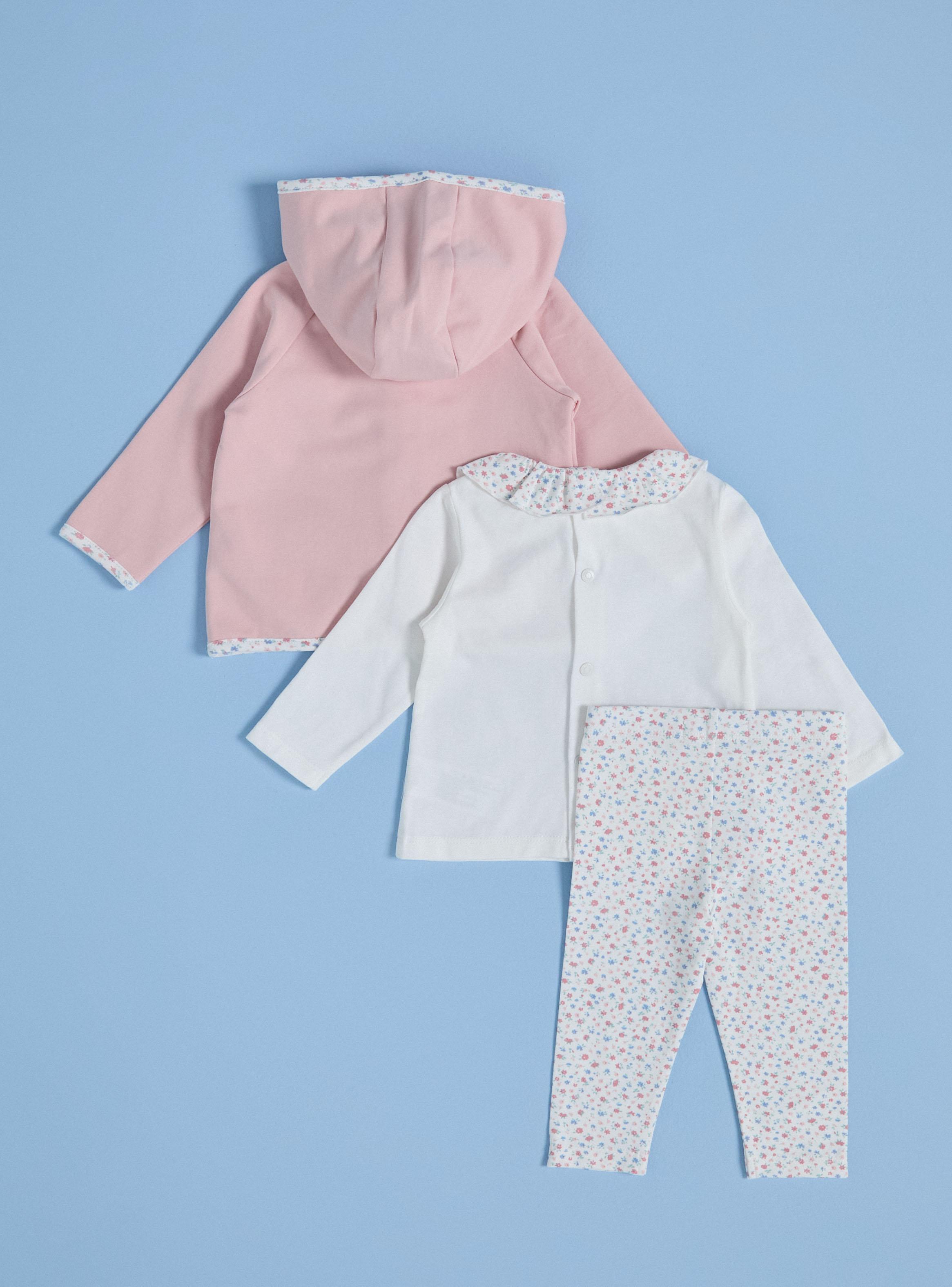 Conjunto con Capucha y Diseño Floral-2