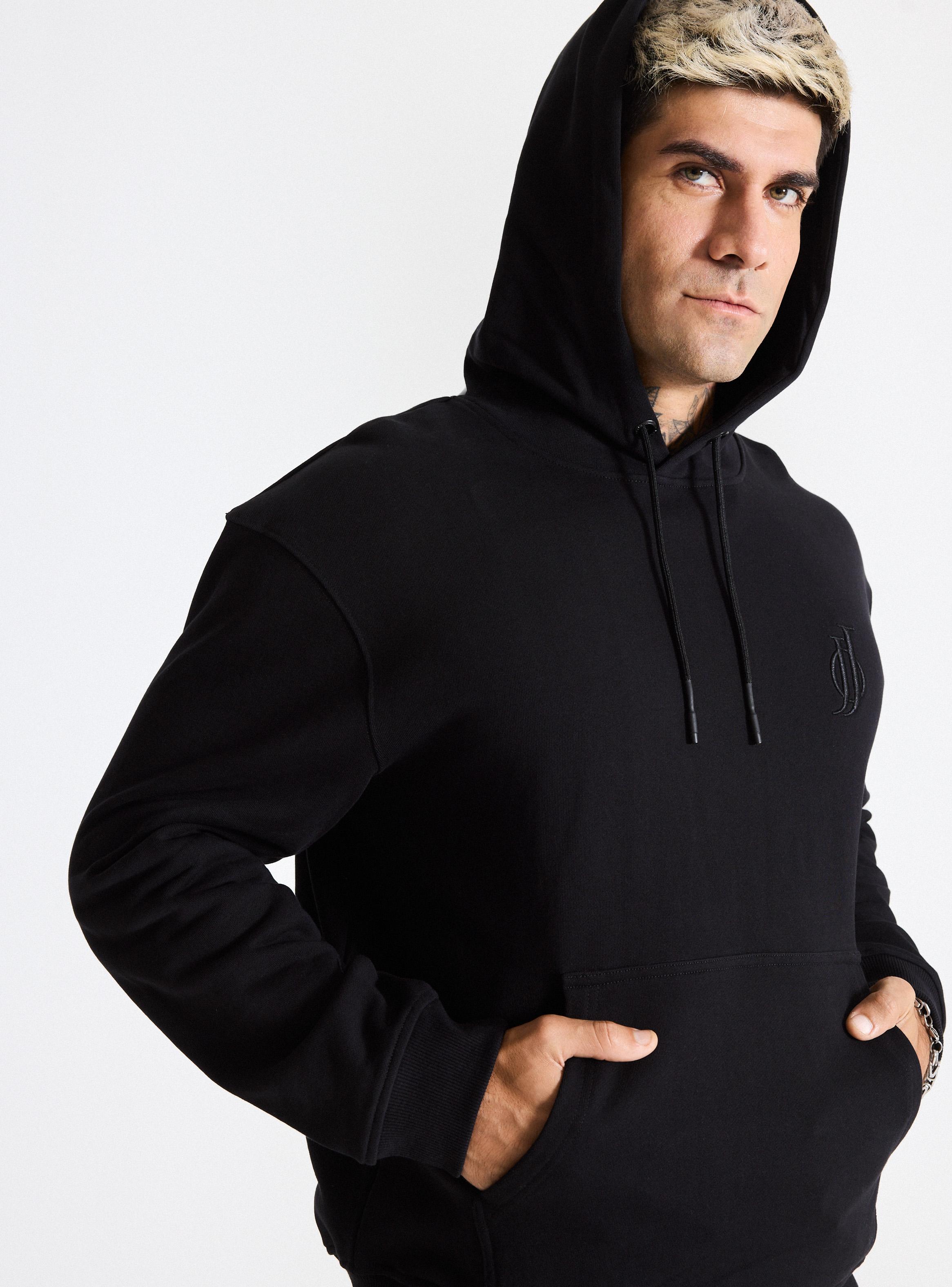 Polerón Con Capucha y Bordado-3