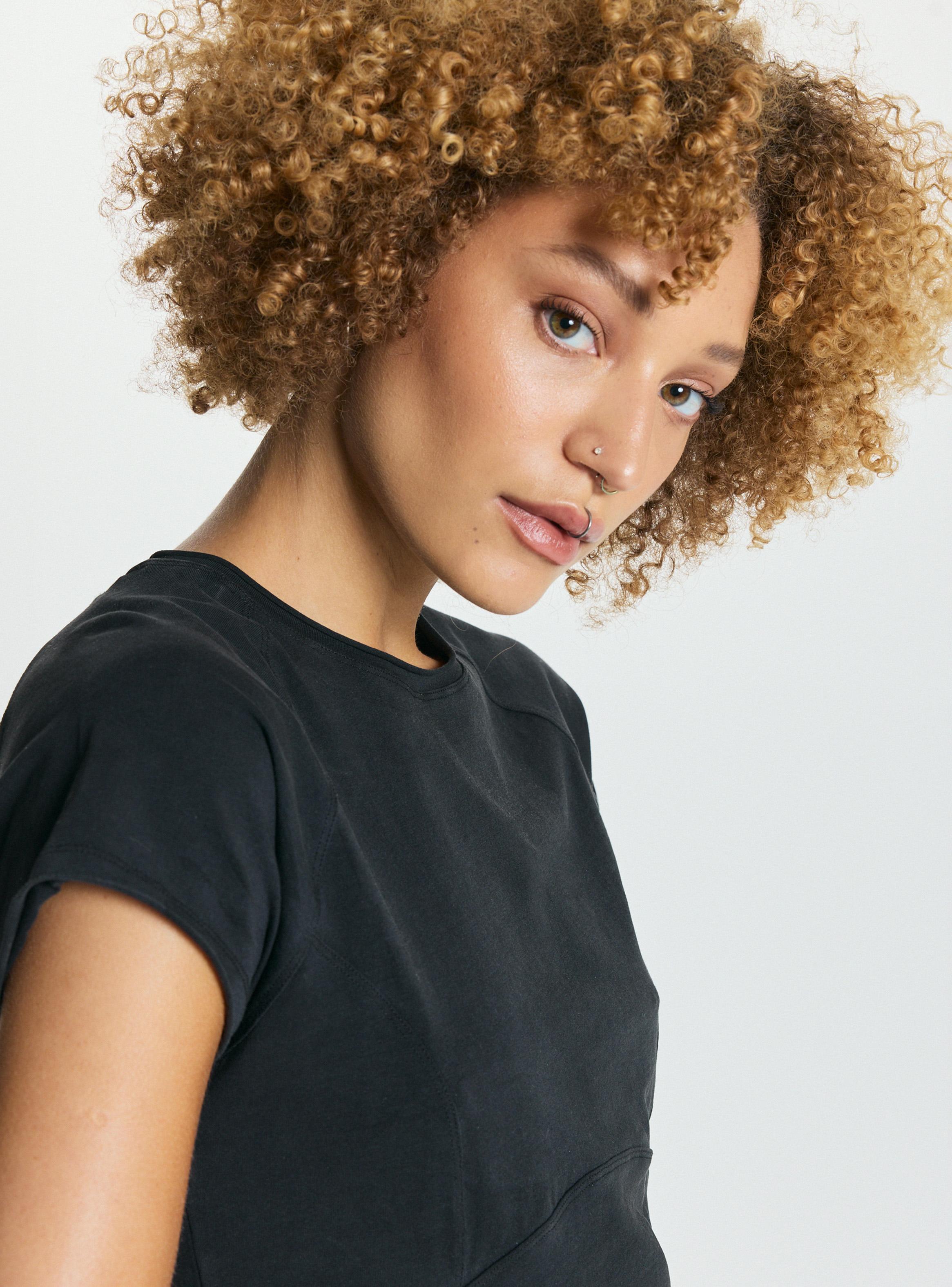 Polera Cropped Cortes-2