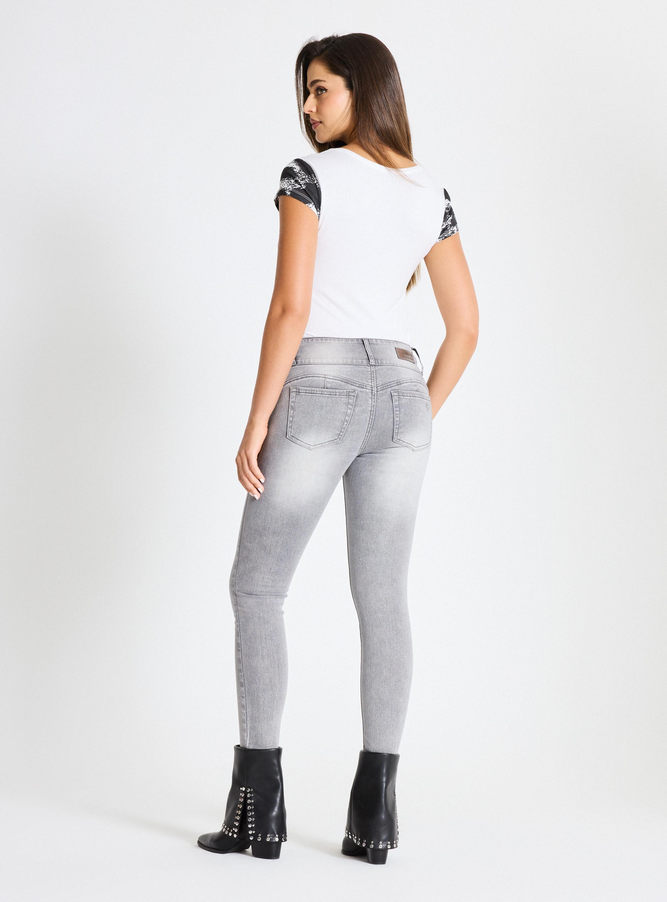 Jeans Push Up 3 Botones Basta Cortada-5