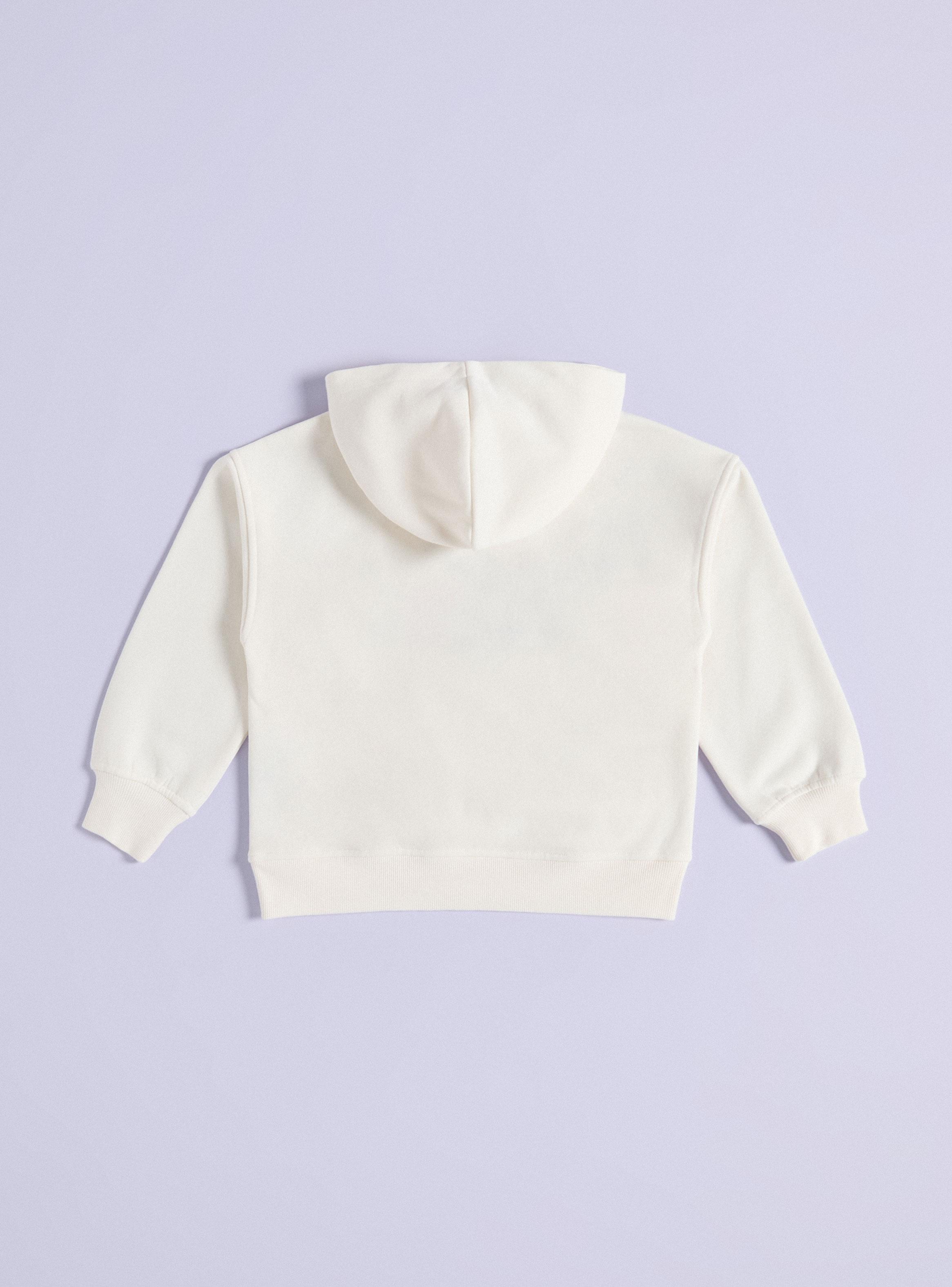 Polerón Capucha con Aplicación Toalla-2