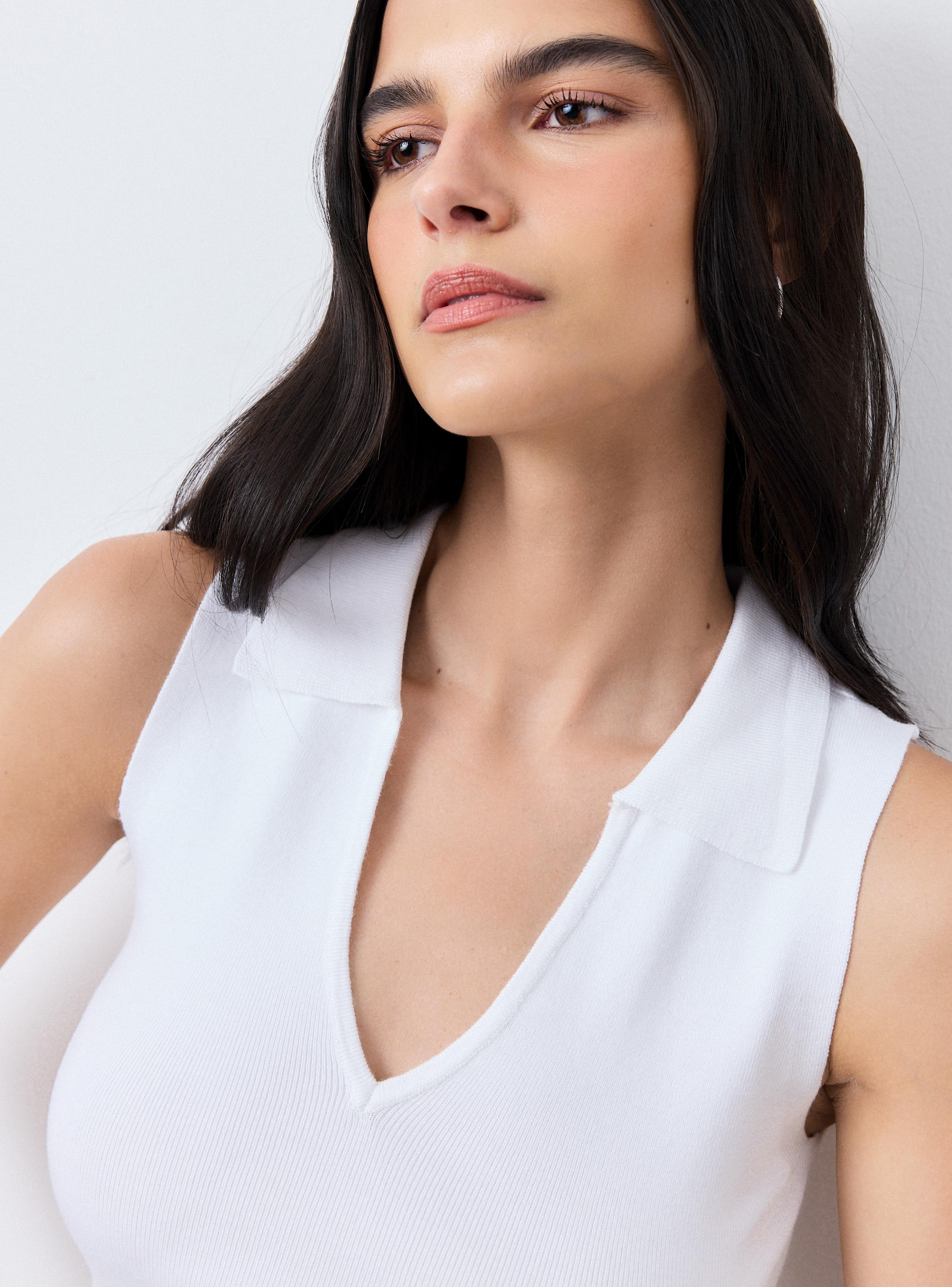 Polera Tejida sin Mangas Cuello Polo-2