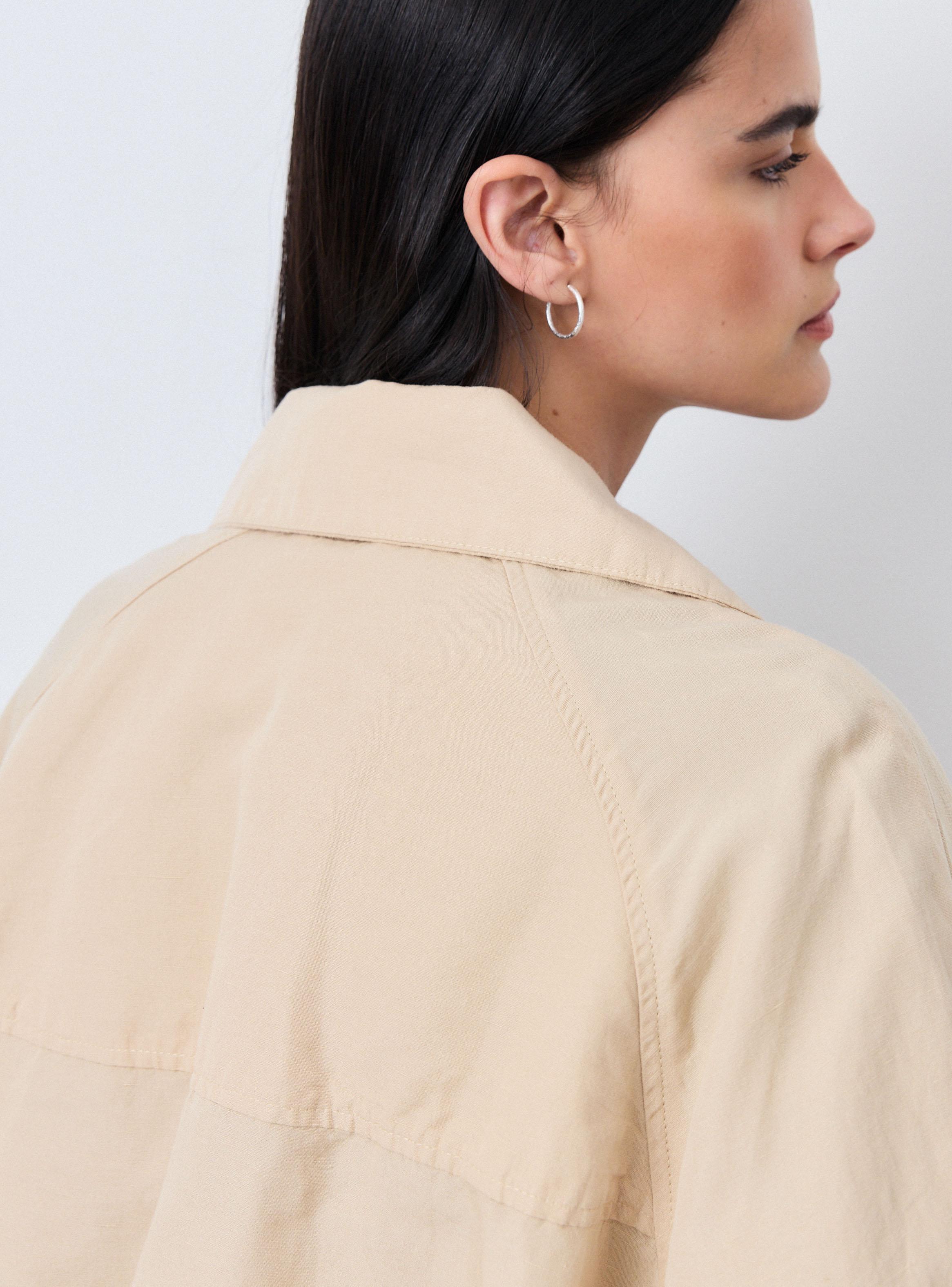 Chaqueta Balloon Cuello Alto con Lino-3