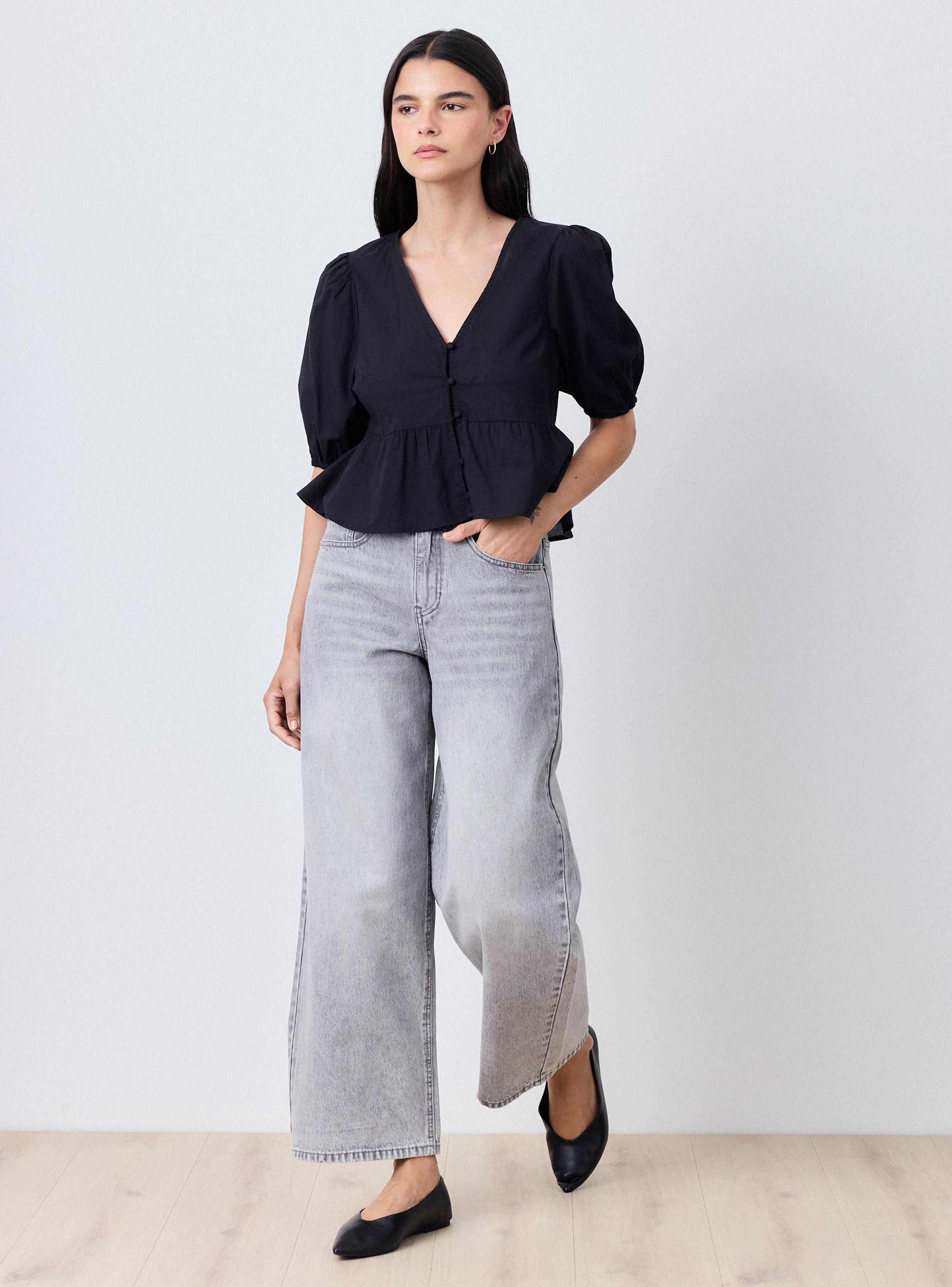 Blusa Manga Abullonada y Corte Peplum-4