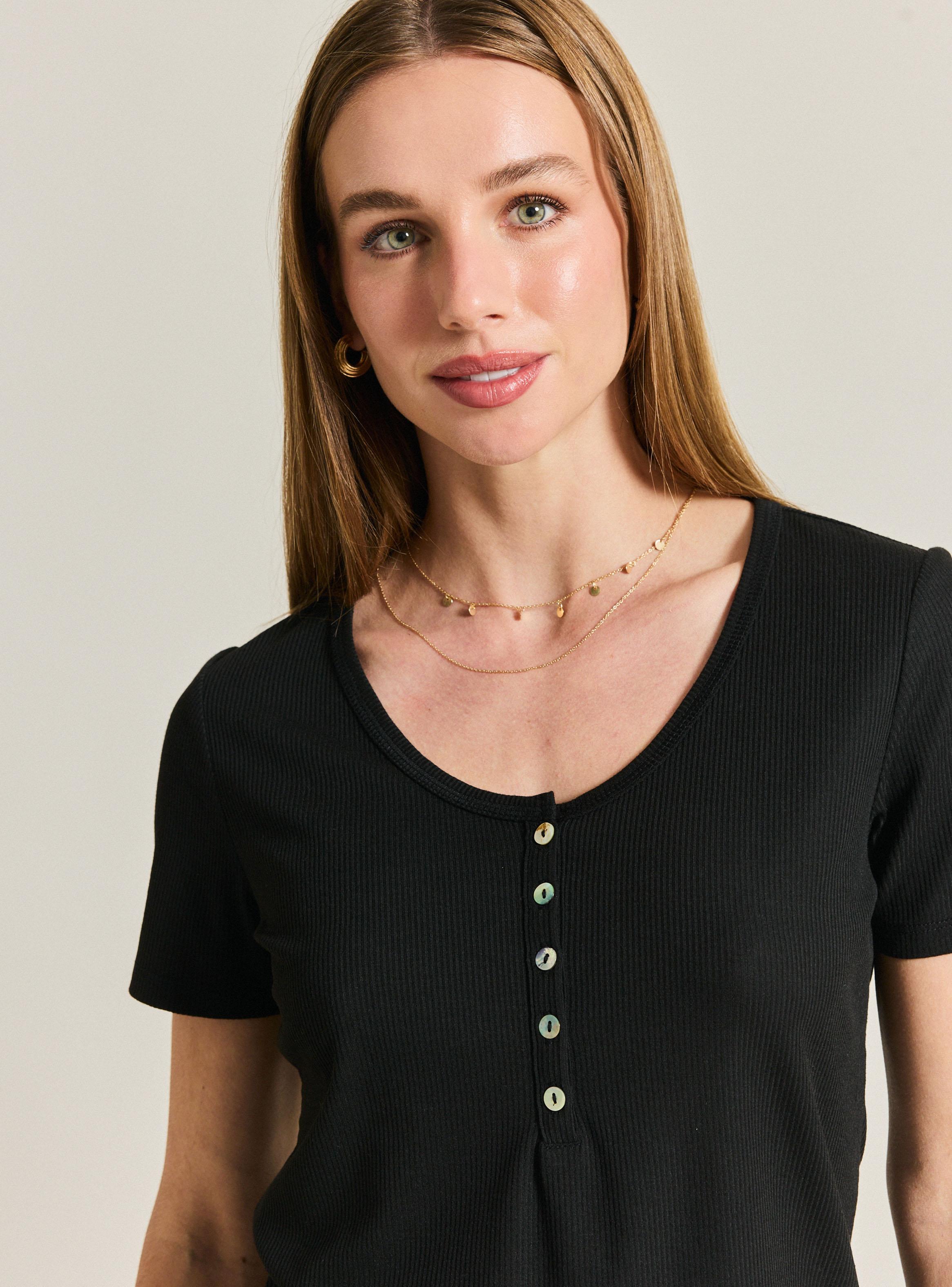 Polera Cuello V Manga Corta-2