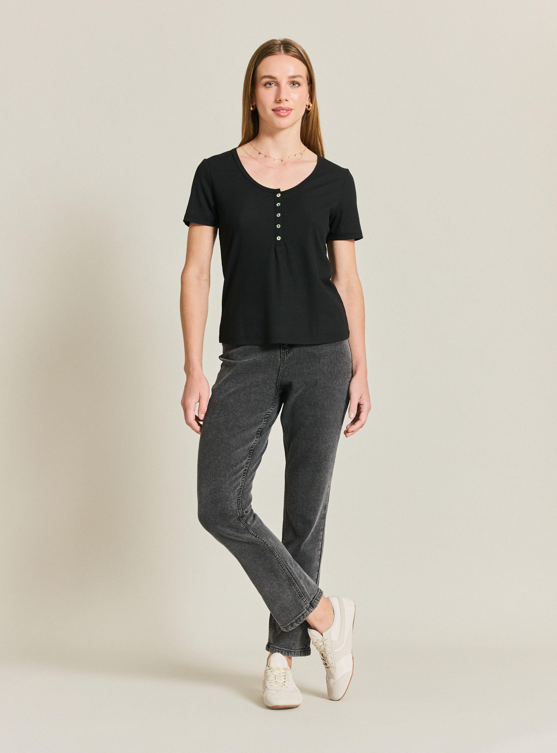 Polera Cuello V Manga Corta-4