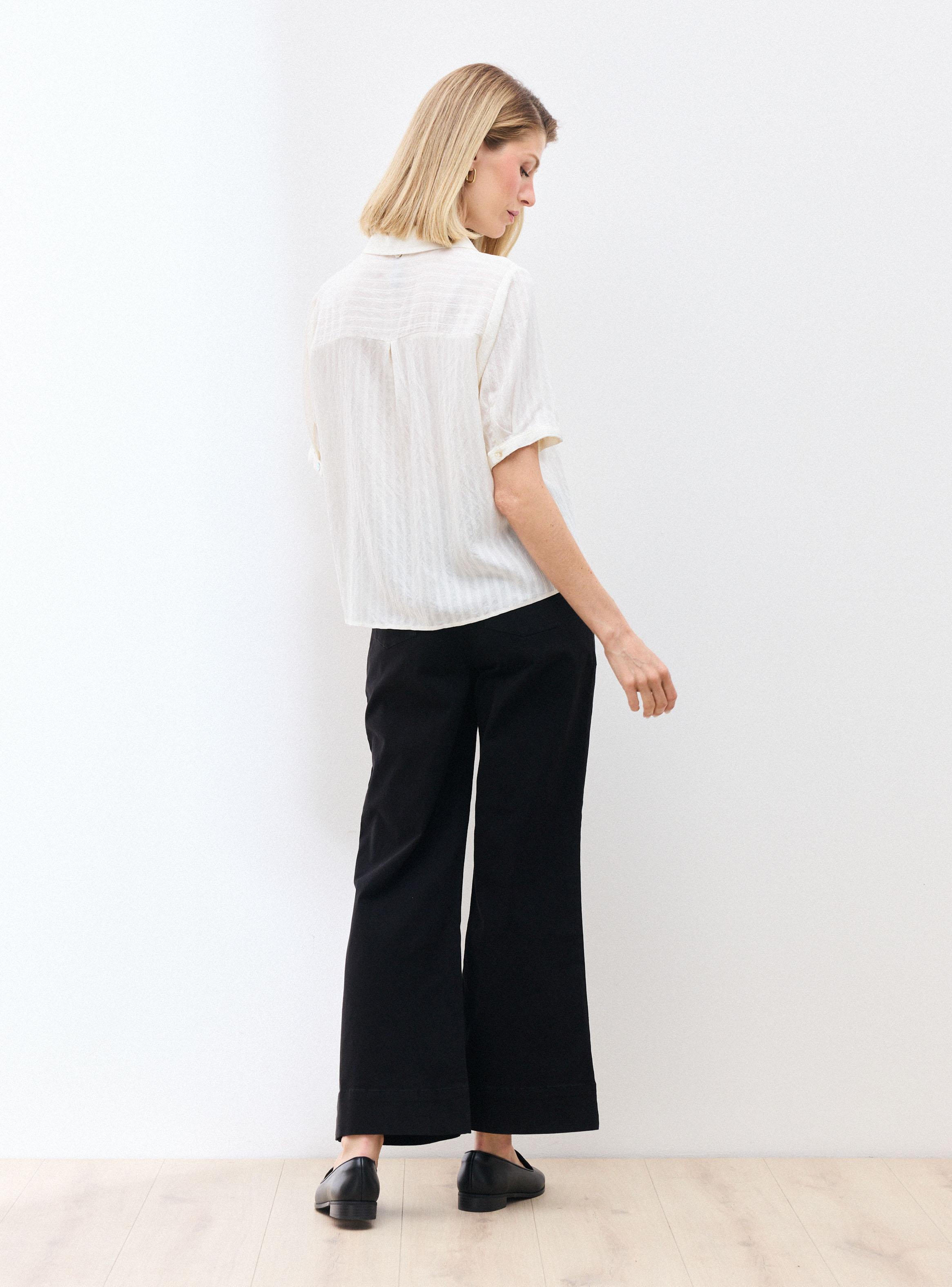 Blusa Camisera con Textura de Líneas-5