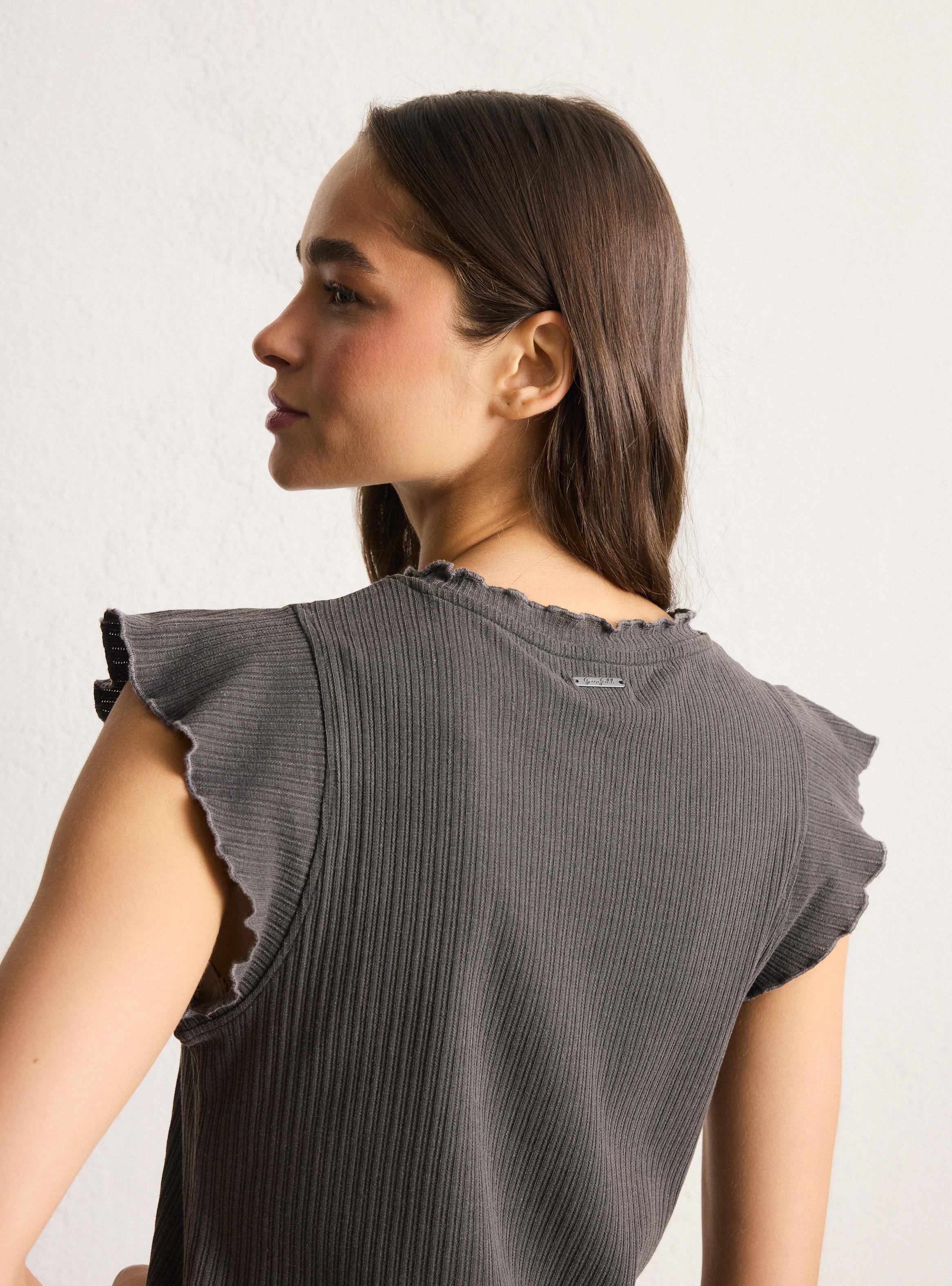 Polera Tela Acanalada con Proceso de Teñido-3