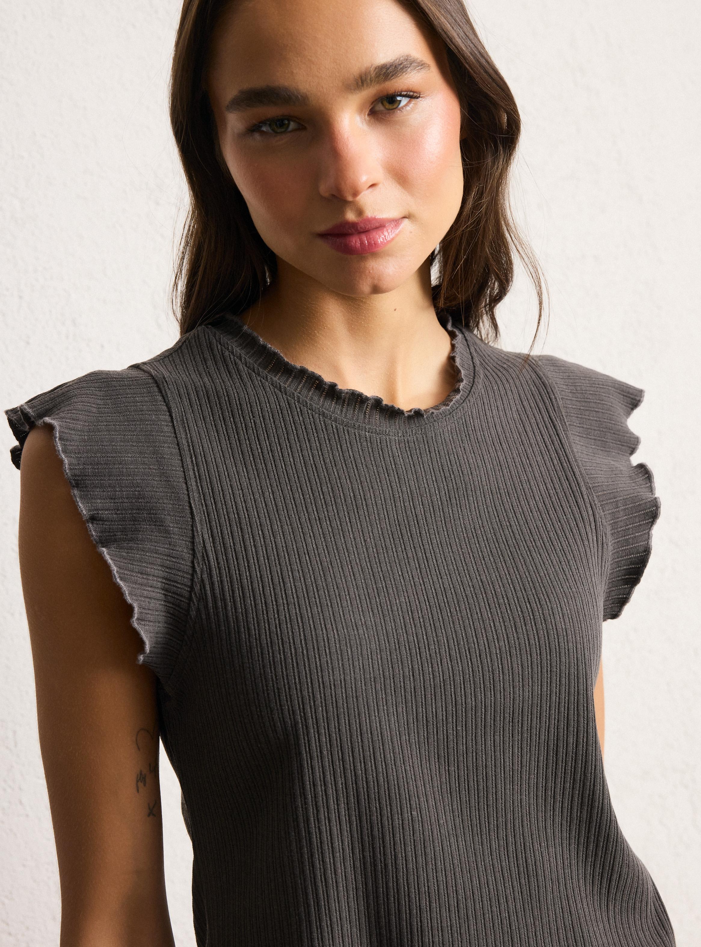 Polera Tela Acanalada con Proceso de Teñido-2