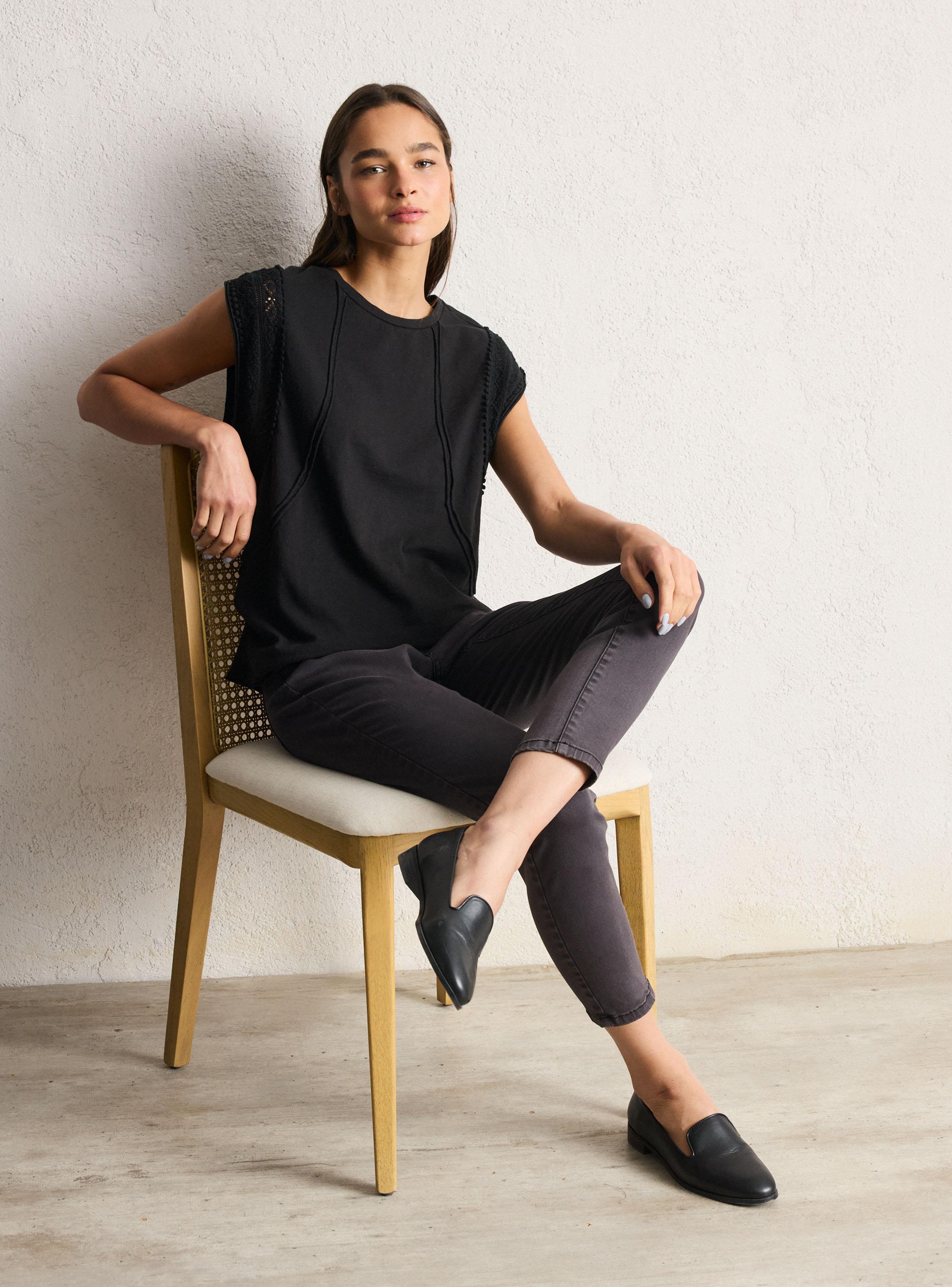 Polera con Cinta Bordada en Mangas y Proceso de Teñido-4