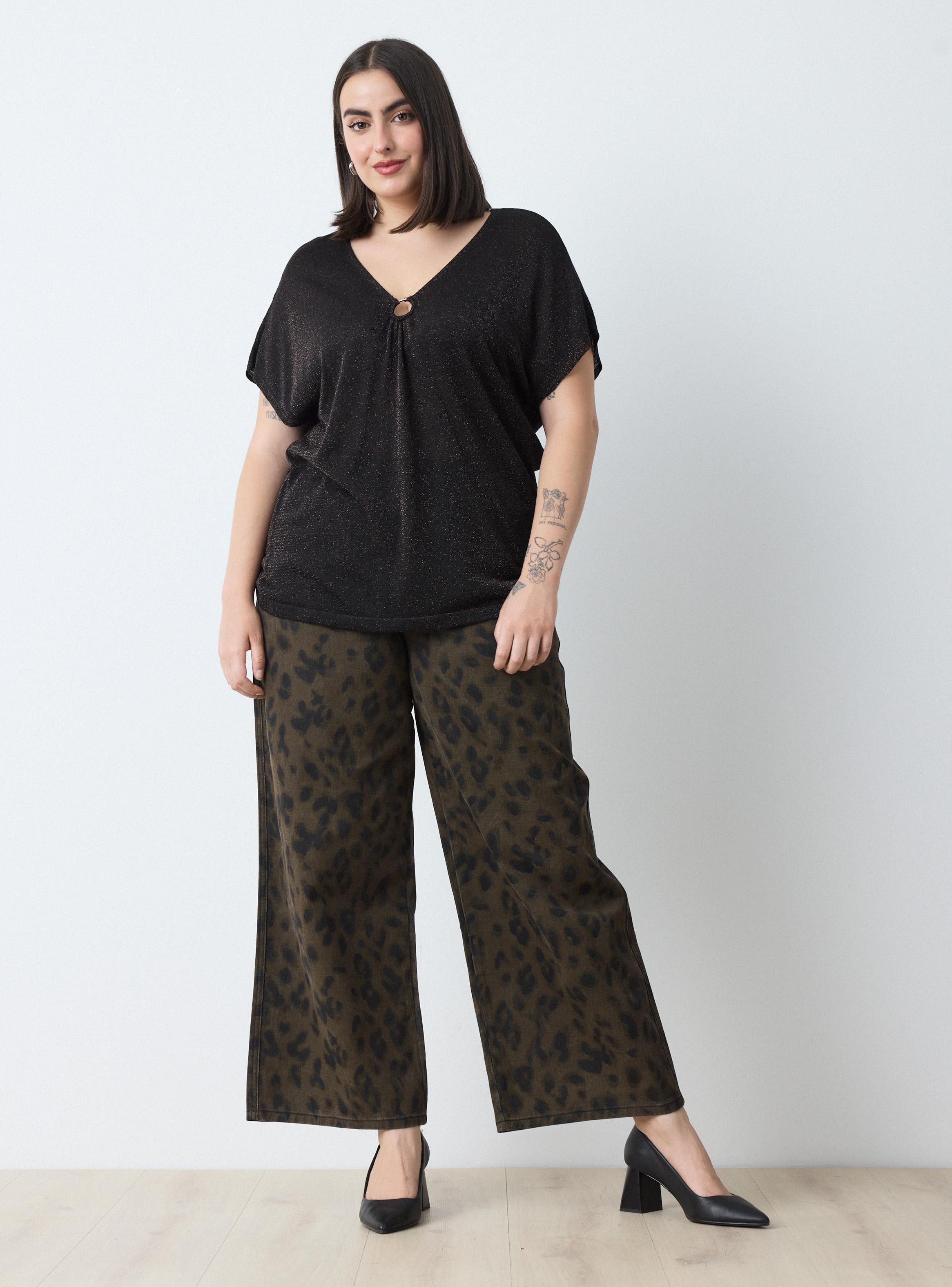 Polera Tejida Escote V con Anillo Metálico-4