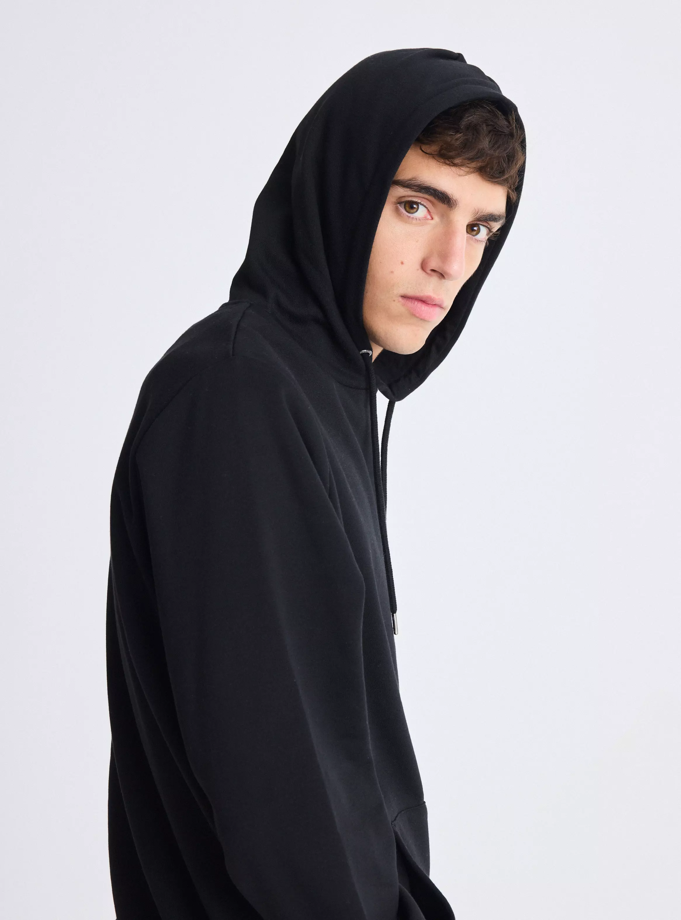 Polerón Capucha con Bolisllo Canguro Básico-3