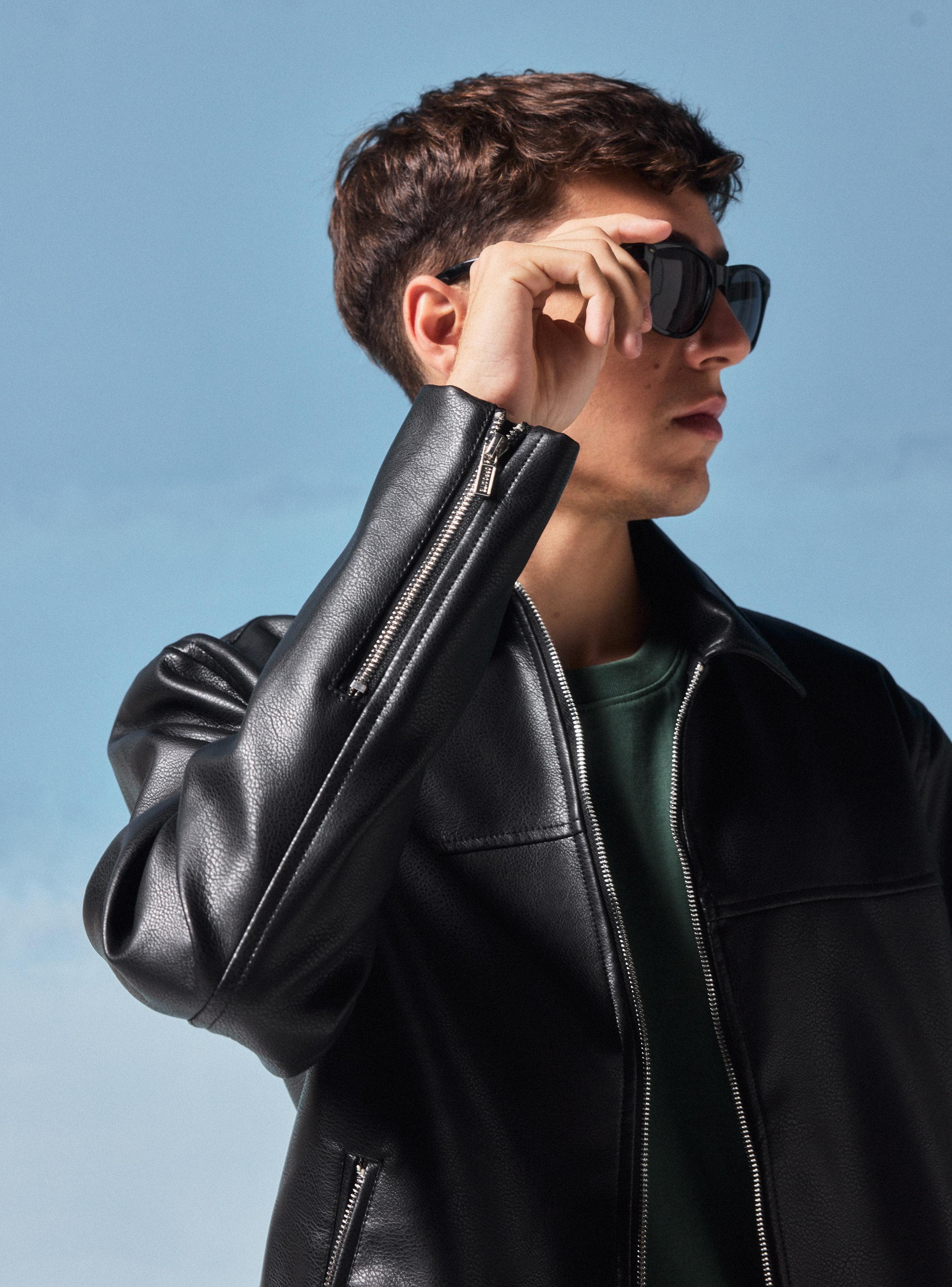 Chaqueta Bomber Cuero Sintético-2