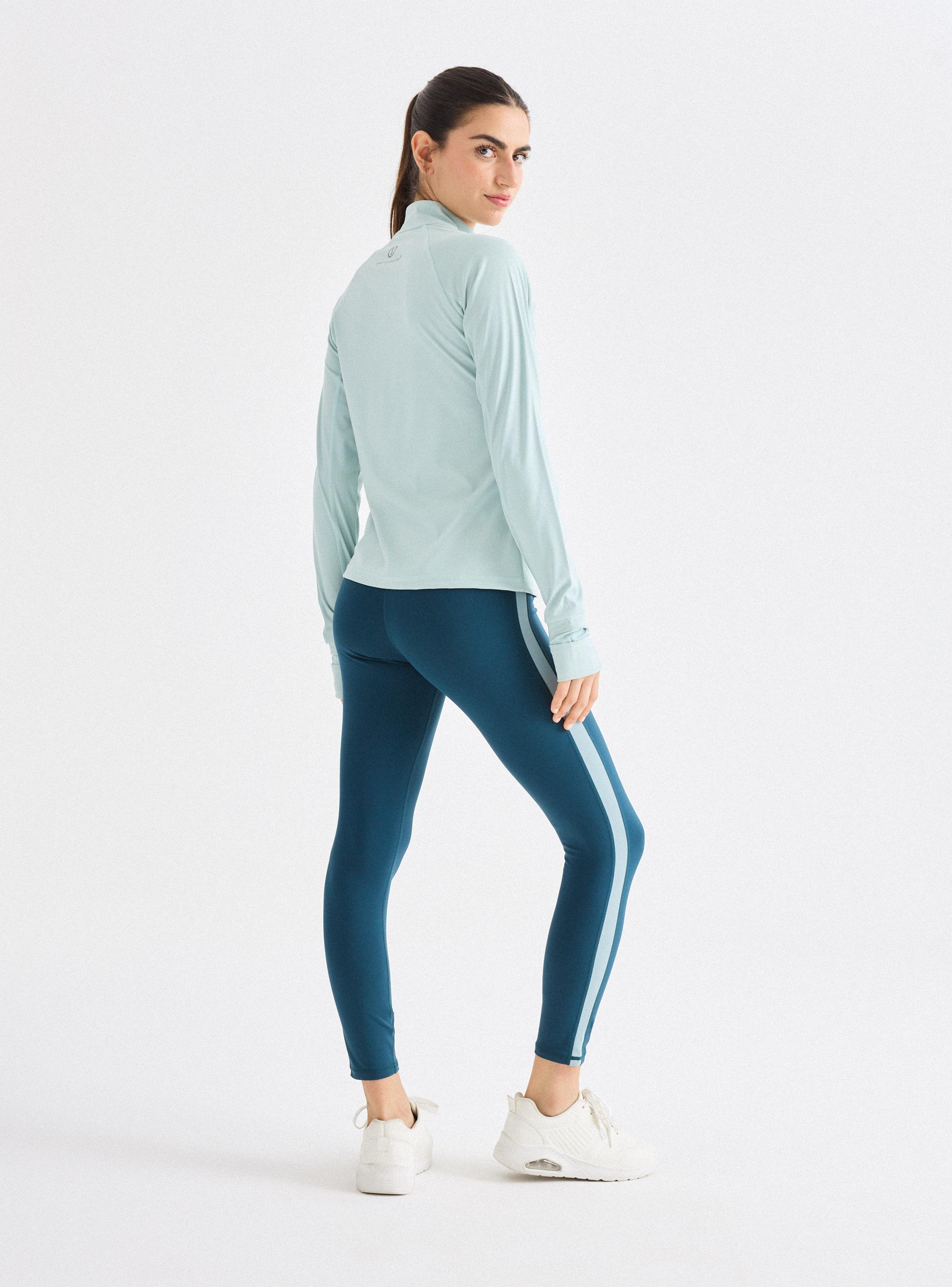 Polerón Técnico Cuello Alto, Respirable-5