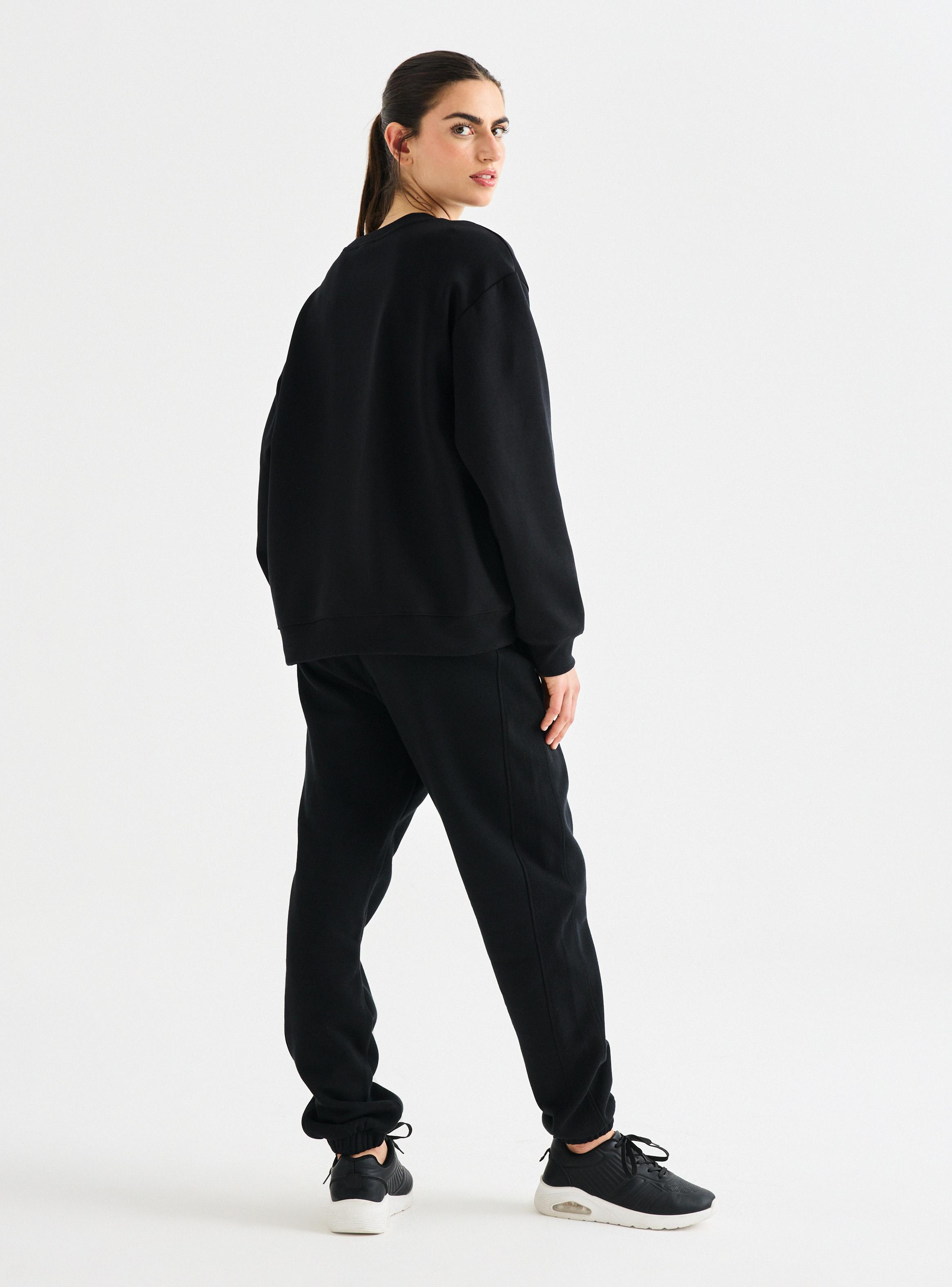 Polerón Look Oversize Cuello Redondo-5